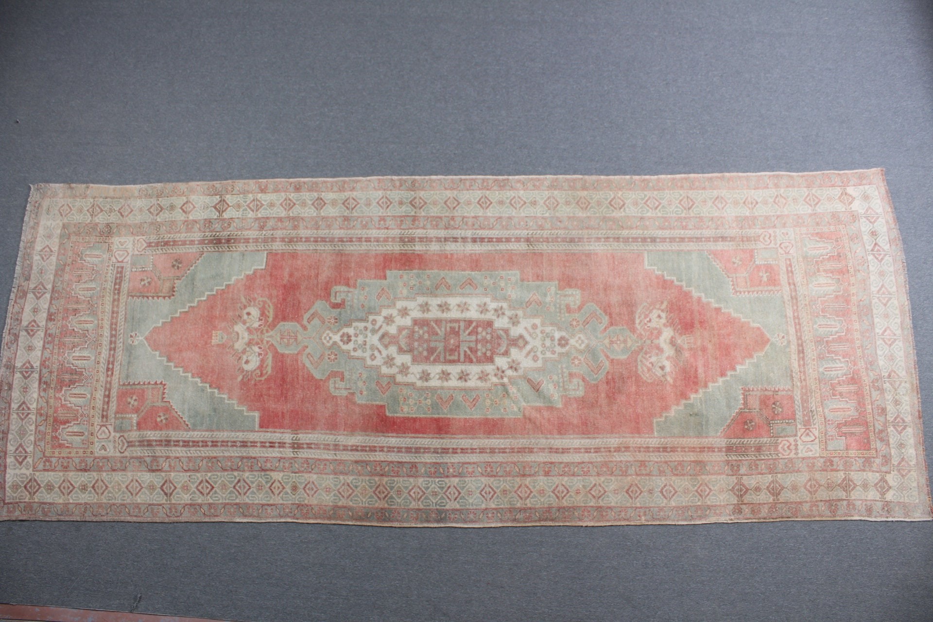 Türk Halıları, Vintage Halı, Anadolu Halıları, Runner Halıları, Kırmızı Yatak Odası Halısı, Mutfak Halıları, 4.8x12.6 ft Runner Halısı, Koridor Halıları, Yer Halısı