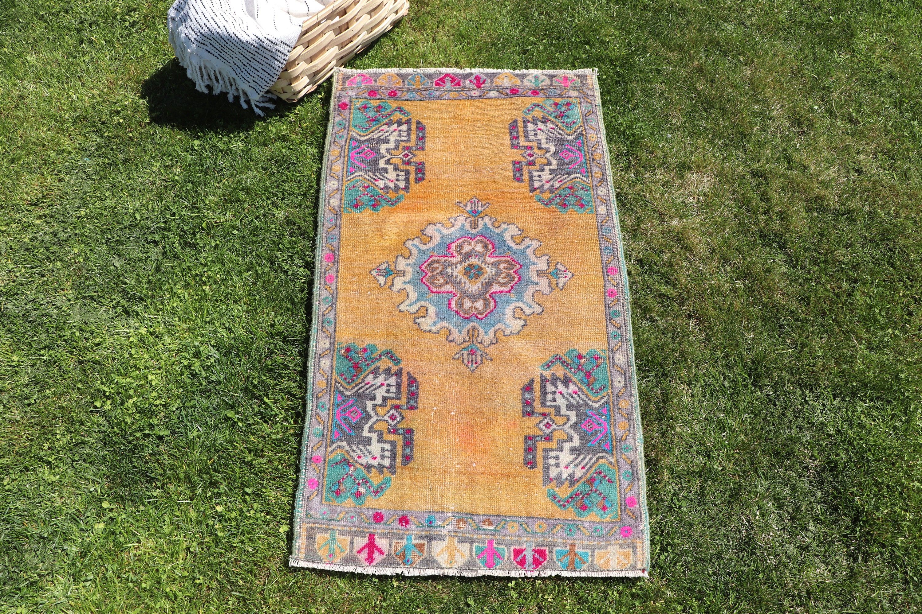 Vintage Halılar, 1.7x3.1 ft Küçük Halılar, Paspas Halıları, Anadolu Halısı, Egzotik Halı, Yer Halıları, Turuncu Anadolu Halıları, Türk Halısı, Çocuk Halısı