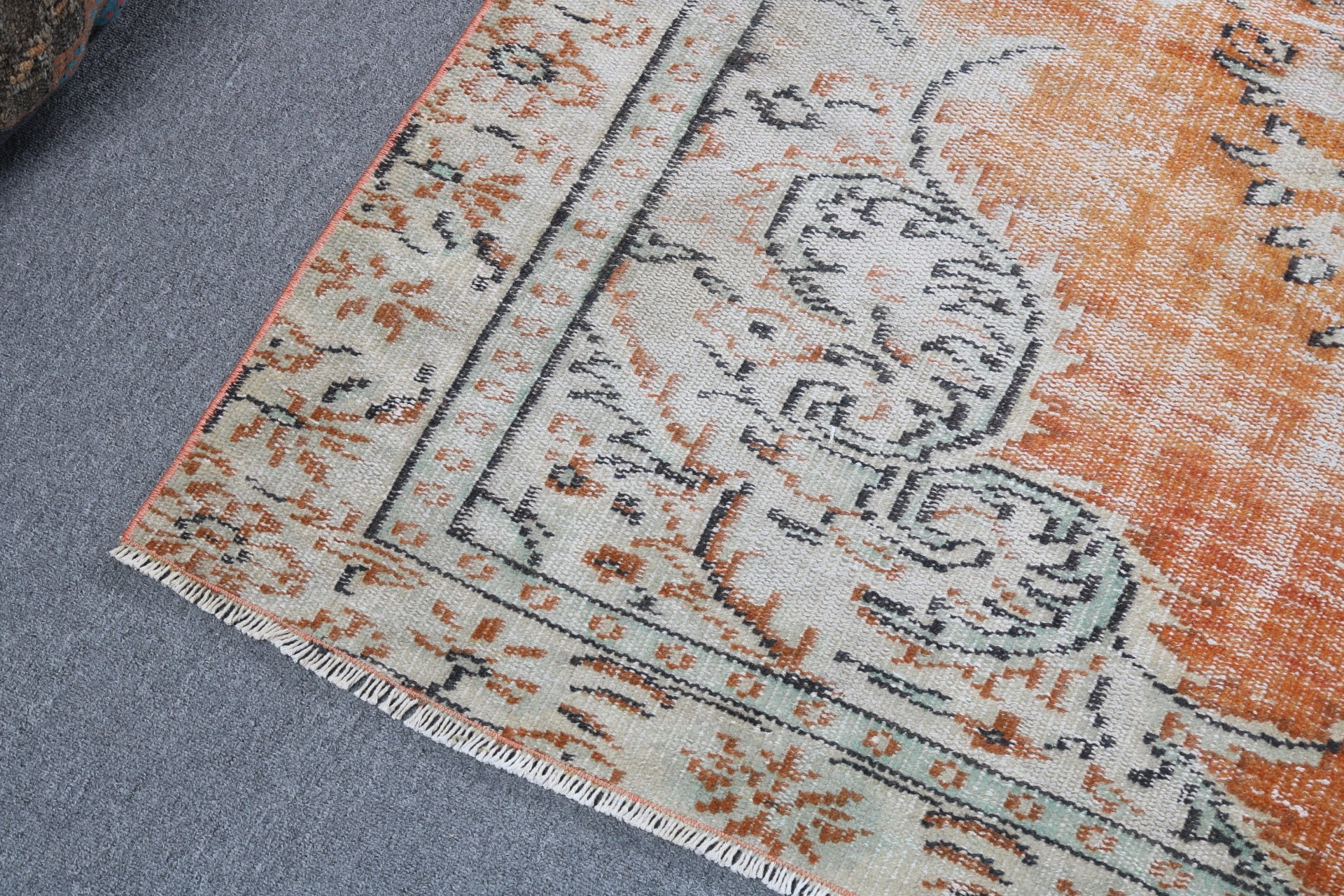 Large Vintage Rug, Bedroom Rug, Turkish Rug, 5.6x8.8 ft Large Rugs, Antique Rugs, Vintage Rug, Orange Anatolian Rugs, Neutral Rugs