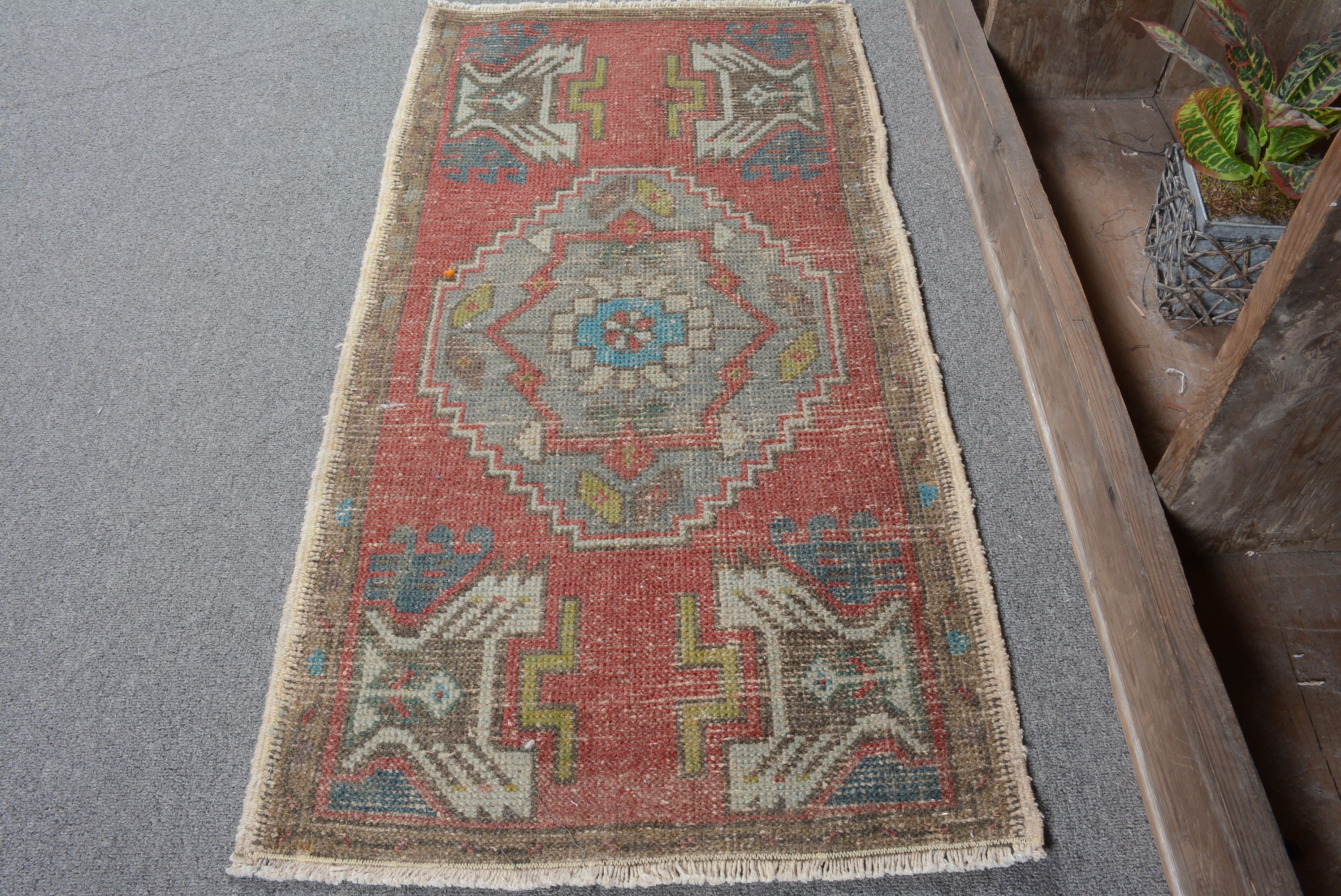 Vintage Halı, Giriş Halısı, Banyo Halıları, Kırmızı 1.7x3.2 ft Küçük Halı, Türk Halısı, Kapı Paspası Halıları, Oryantal Halılar, Havalı Halı