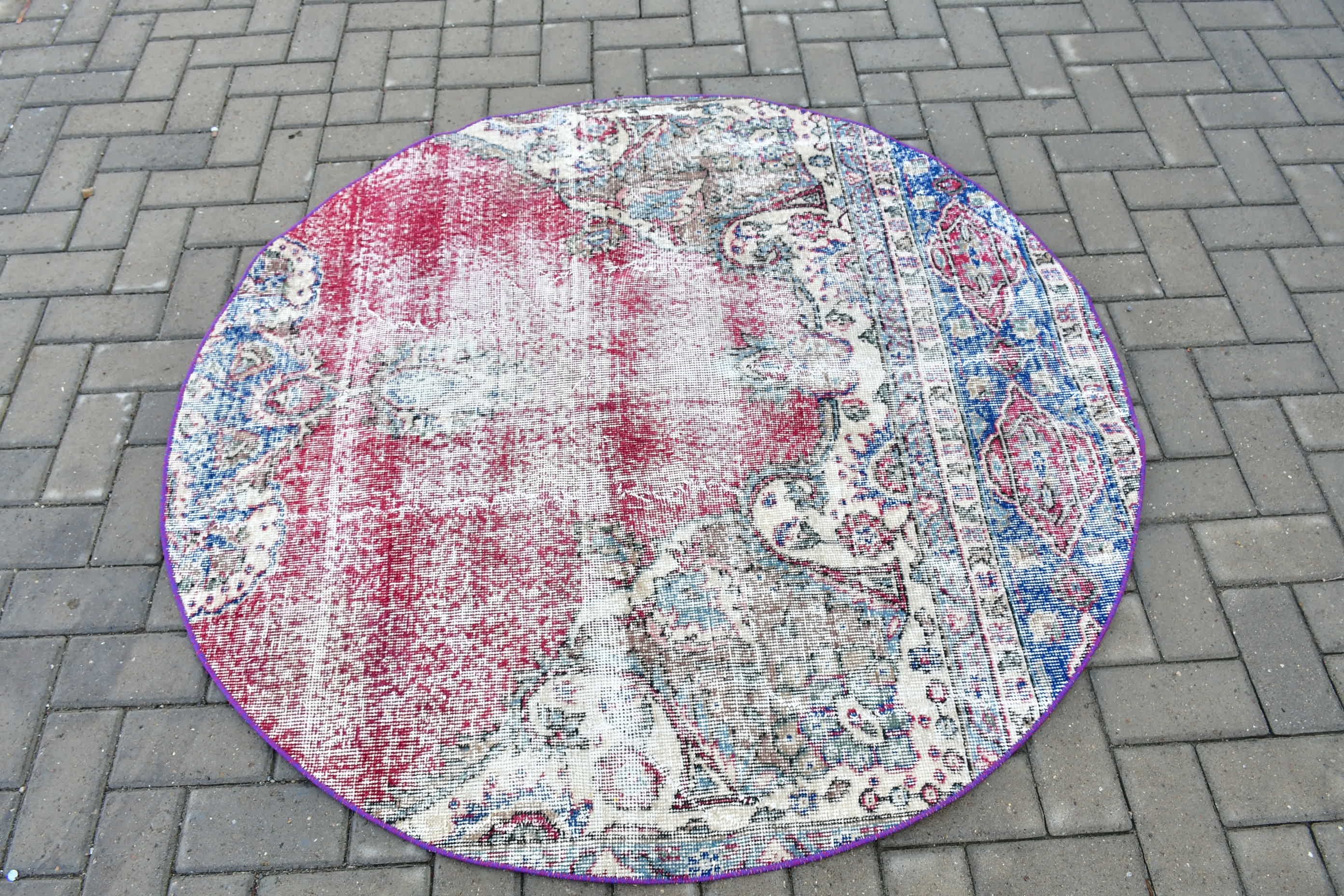 Vintage Halı, Çocuk Halısı, Türk Halısı, Türkiye Halısı, Fas Halısı, Çocuk Odası Halıları, Ev Dekorasyonu Halısı, 4.6x4.7 ft Accent Halısı, Kırmızı Mutfak Halısı