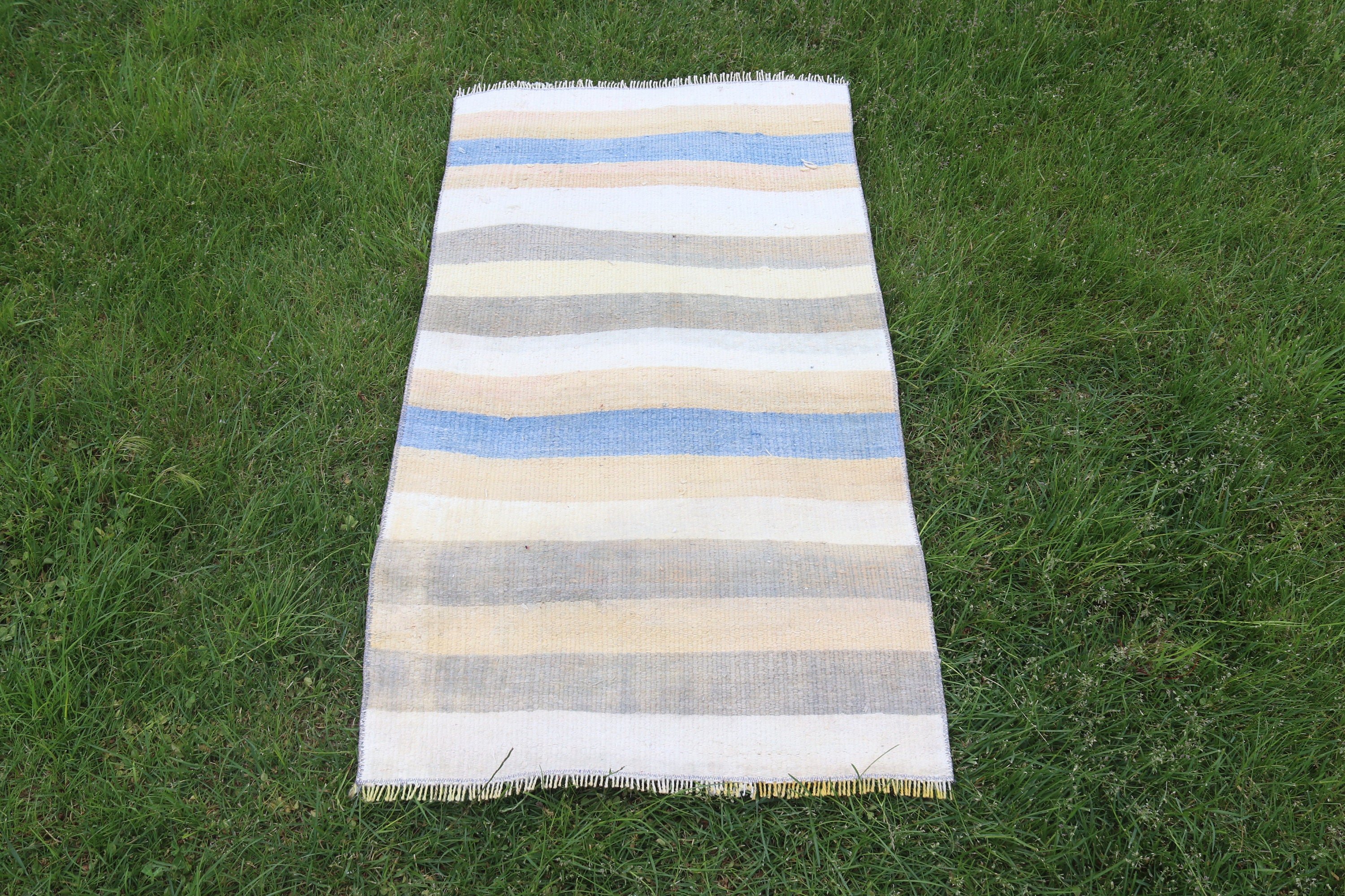 Banyo Halısı, Kapı Paspası Halıları, Türk Halıları, Bej 1.9x3.6 ft Küçük Halılar, Havalı Halı, Vintage Halılar, Mutfak Halıları, Çocuk Halısı