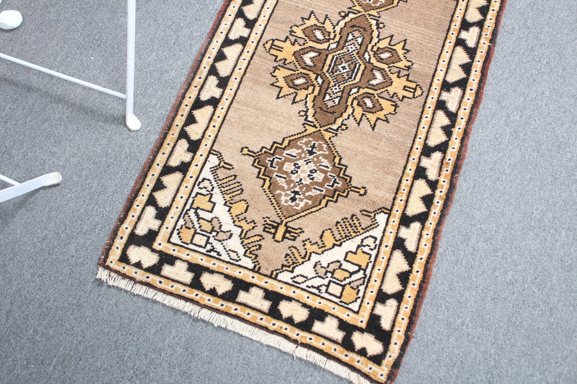 Vintage Halı, Türk Halıları, 1.7x3.3 ft Küçük Halı, Araba Paspas Halısı, Mutfak Halıları, Kahverengi Antika Halılar, Sevimli Halı, Duvara Asılı Halı, Anadolu Halısı