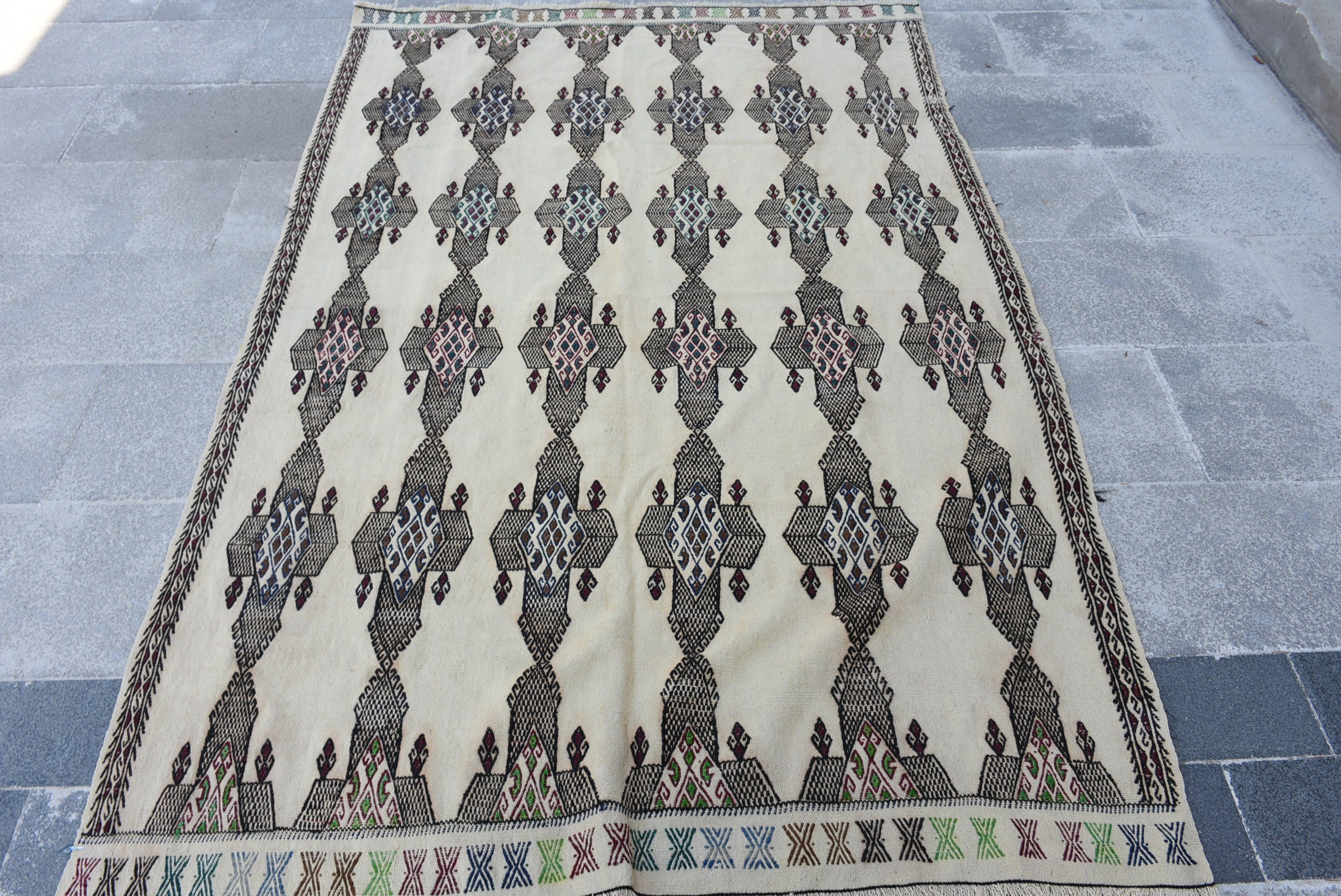 Mutfak Kilim, Oturma odası Kilim, 142x213 cm Oturma odası Kilim, Nostaljik Kilim, Bej Antik Kilim, Uşak Kilim, Oturma odası Kilim