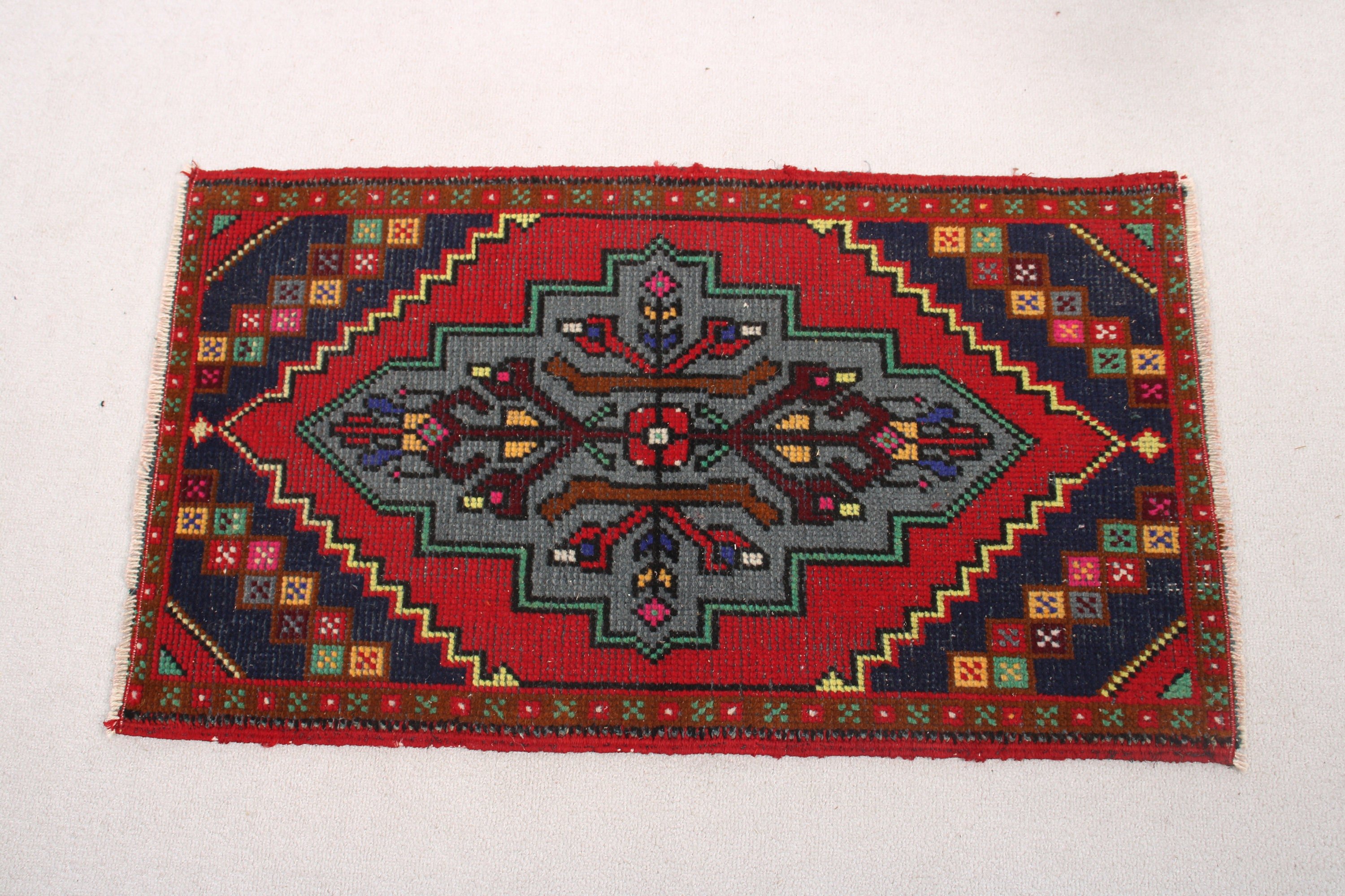 Vintage Rugs, Small Area Rug, Entry Rug, Rugs for Bedroom, Red Antique Rugs, 1.7x2.9 ft Small Rug, Home Decor Rugs, Floor Rug, Turkish Rug