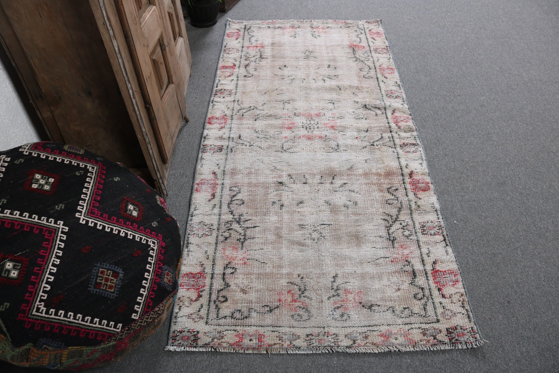 Bej Anadolu Halıları, Çocuk Halıları, Soğuk Halı, Türk Halısı, Oryantal Halı, Çocuk Odası Halıları, Yatak Odası Halıları, Vintage Halılar, 3x6.4 ft Accent Halı