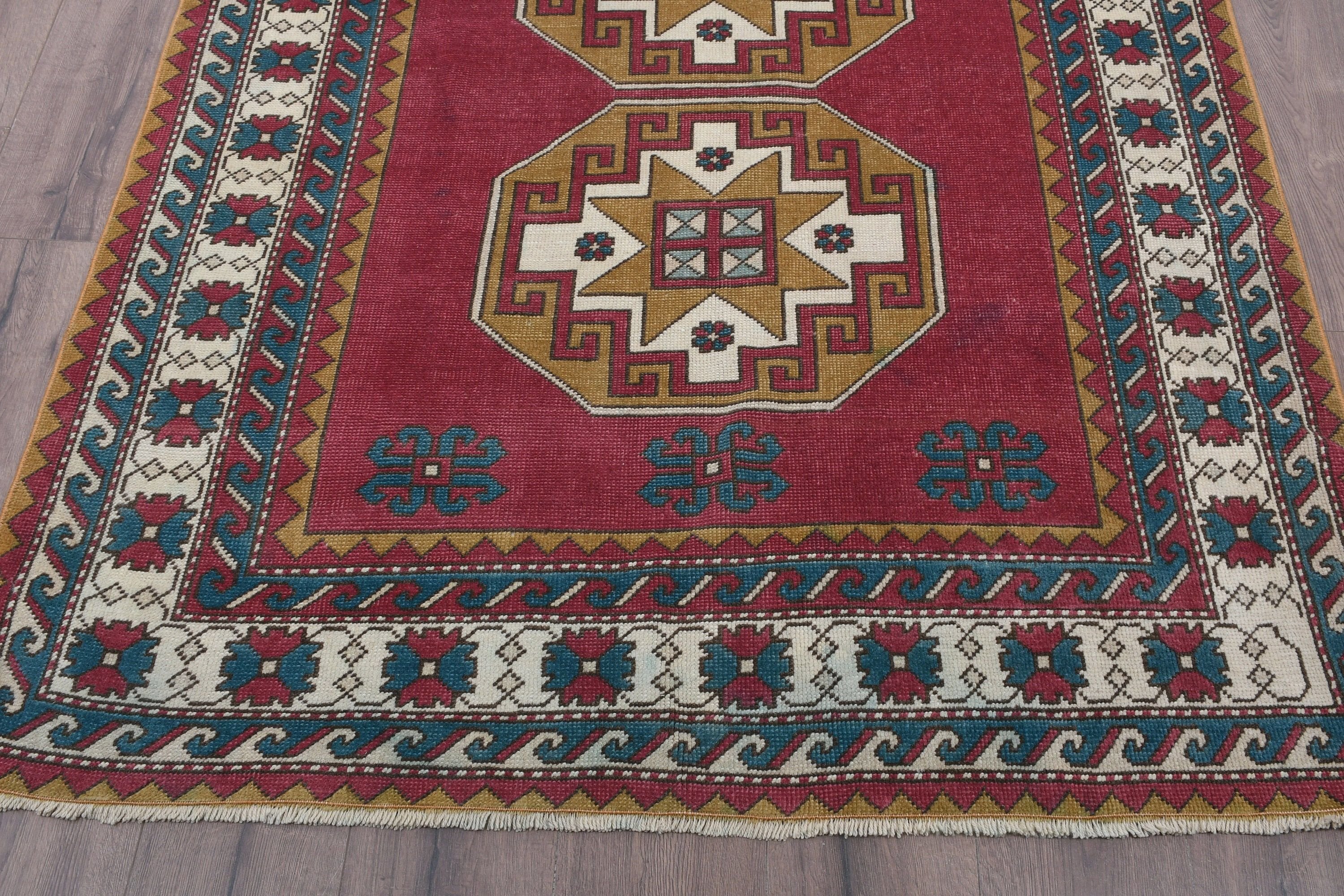 Mutfak Halısı, Yün Halı, Vintage Halı, 4.7x7.9 ft Alan Halısı, Yer Halıları, Türkiye Halısı, Çocuk Odası Halıları, Kırmızı Oushak Halıları, Türk Halısı, İç Mekan Halısı