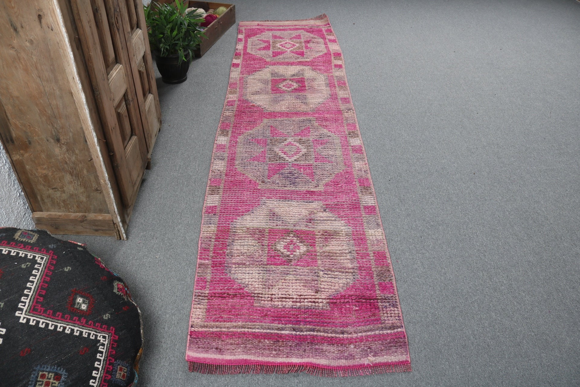 Pembe Açıklama Halısı, Vintage Halılar, Türk Halıları, Türkiye Halıları, Beni Ourain Runner Halıları, Yün Halı, 2.4x9.8 ft Runner Halıları, Düz Dokuma Halılar