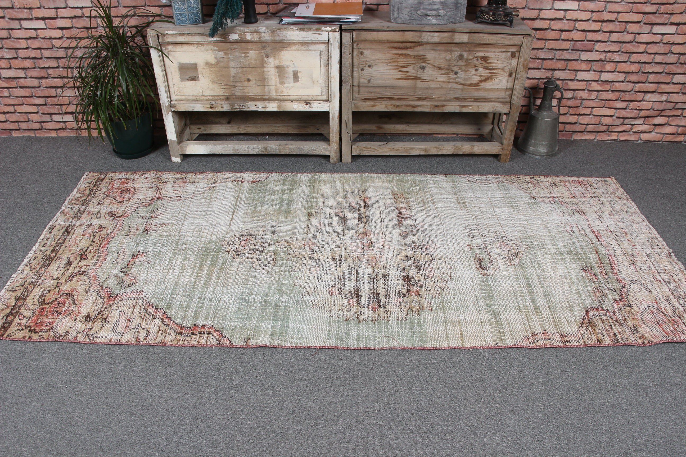 Vintage Rug, Kitchen Rugs, Green Modern Rug, Statement Rugs, 3.4x7.9 ft Area Rug, Neutral Rugs, Turkish Rug, Oushak Area Rug, Luxury Rug