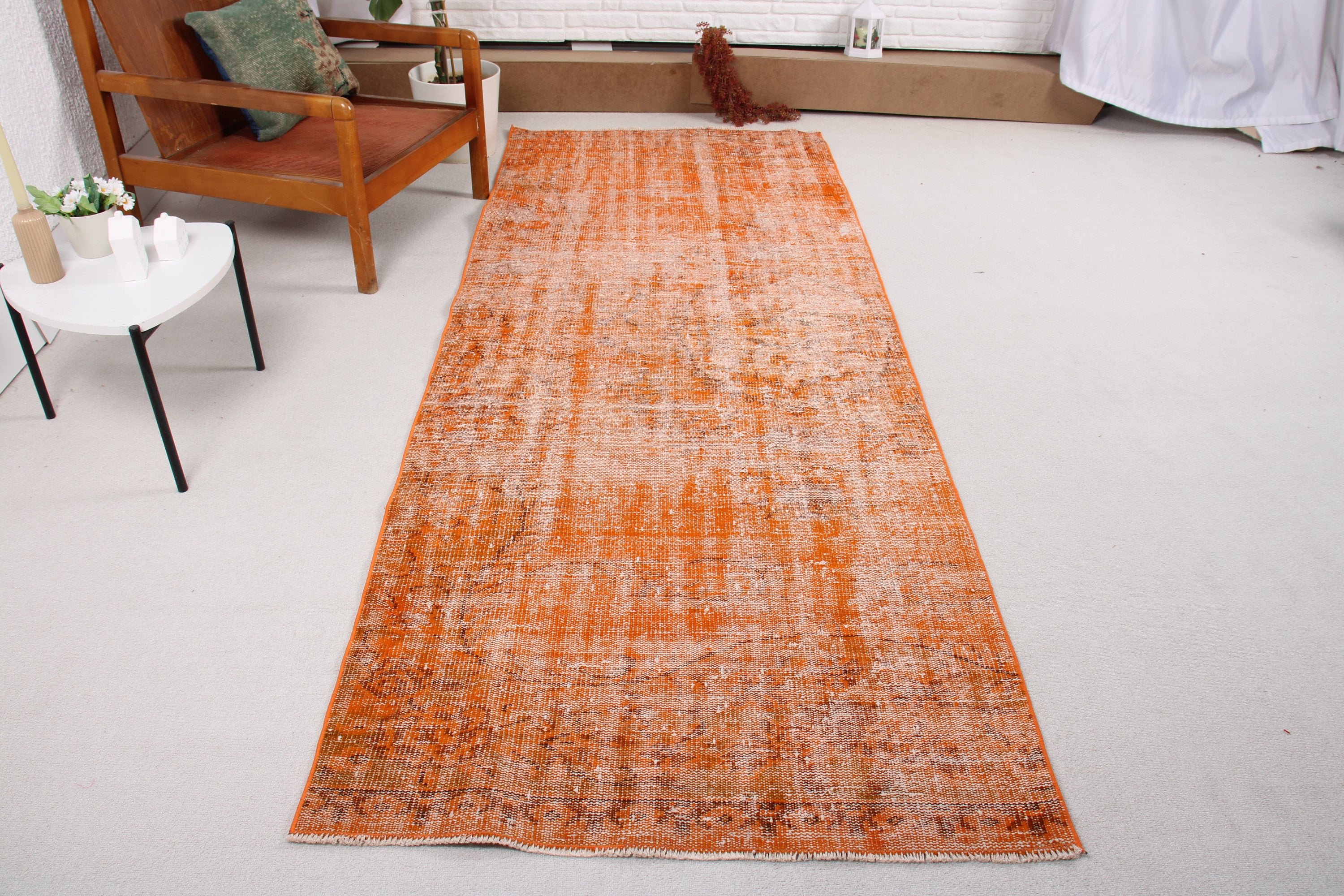 Vintage Rugs, Orange Oushak Rug, Corridor Rugs, Beni Ourain Runner Rug, Statement Rugs, Turkish Rugs, 3.5x9.1 ft Runner Rugs, Luxury Rugs