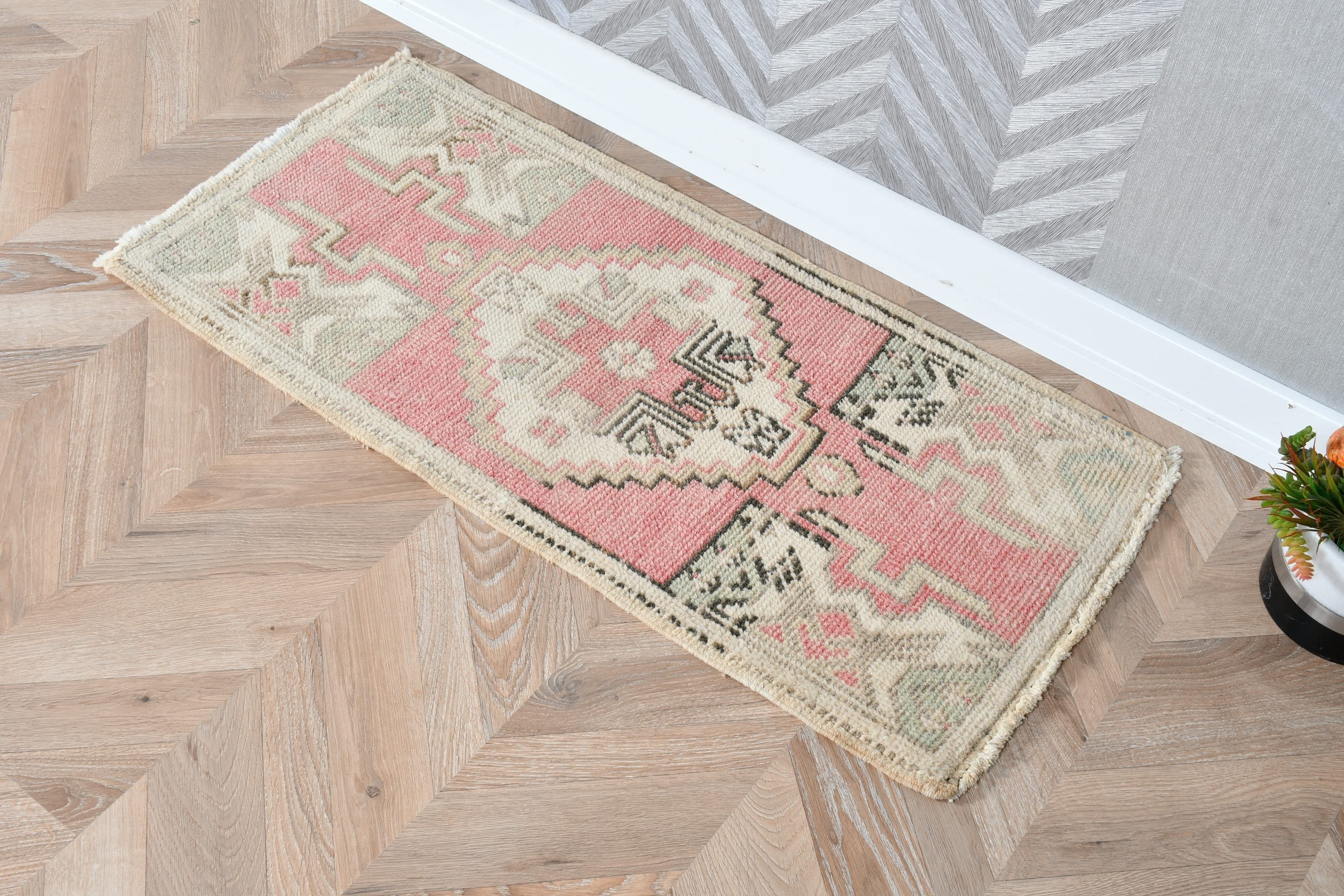 1.5x3.2 ft Small Rug, Wall Hanging Rug, Turkish Rugs, Floor Rugs, Rugs for Kitchen, Pink Wool Rug, Nursery Rug, Cool Rugs, Vintage Rugs