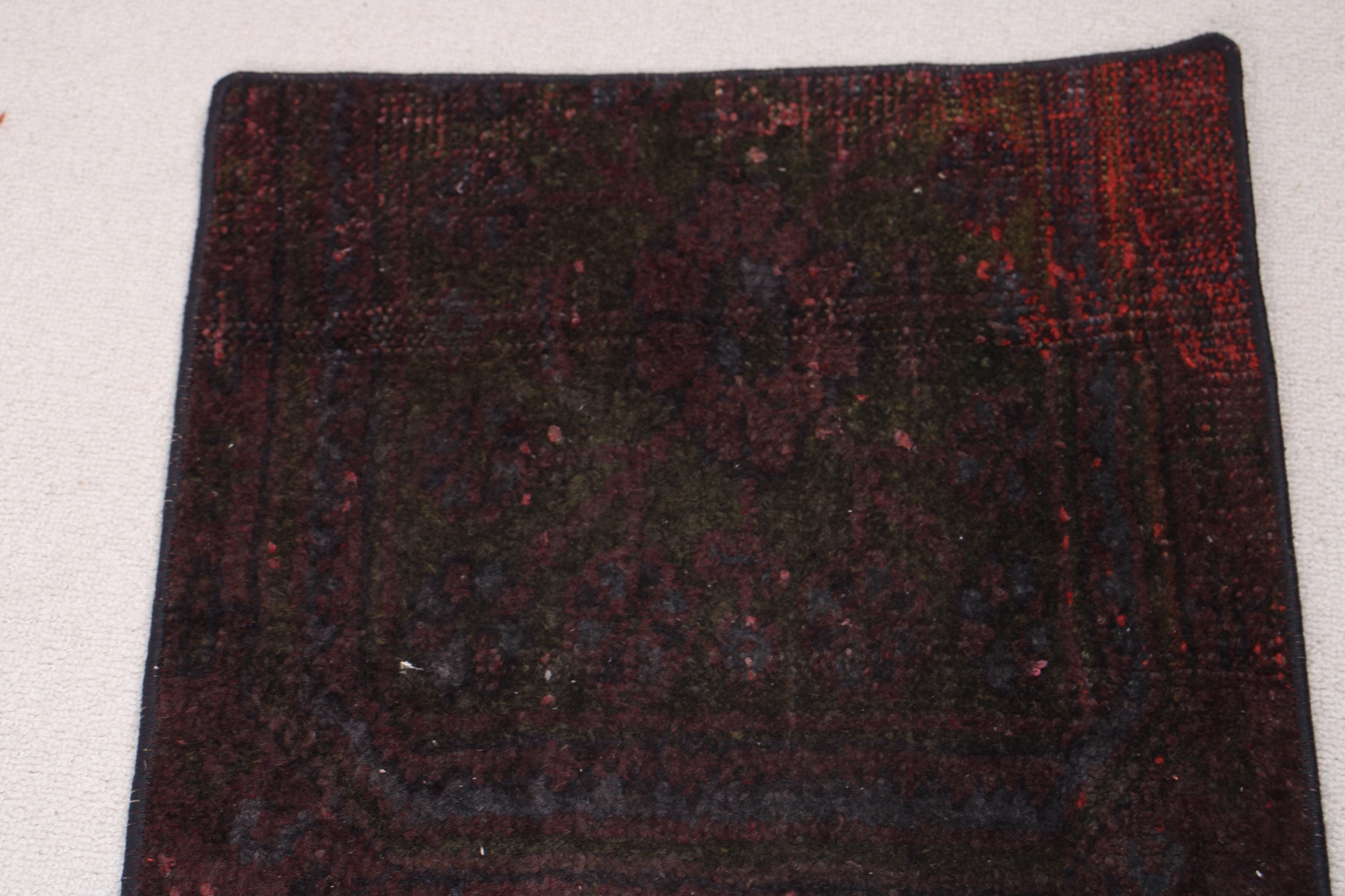 Mor Yatak Odası Halıları, 1.5x2.8 ft Küçük Halı, Nötr Halılar, Mutfak Halısı, Geometrik Halılar, Vintage Halılar, Türk Halıları, Küçük Vintage Halılar