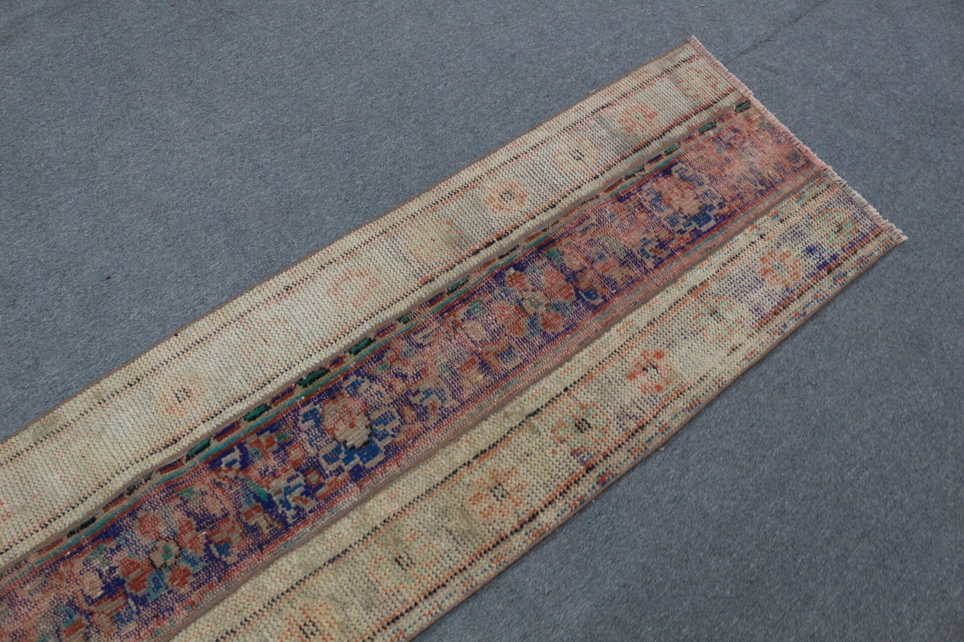 Vintage Halı, 2x8.4 ft Yolluk Halısı, Ev Dekor Halısı, Türk Halısı, Bej Zemin Halısı, Merdiven Halıları, Oryantal Halı, Koridor Halısı, Merdiven Halıları