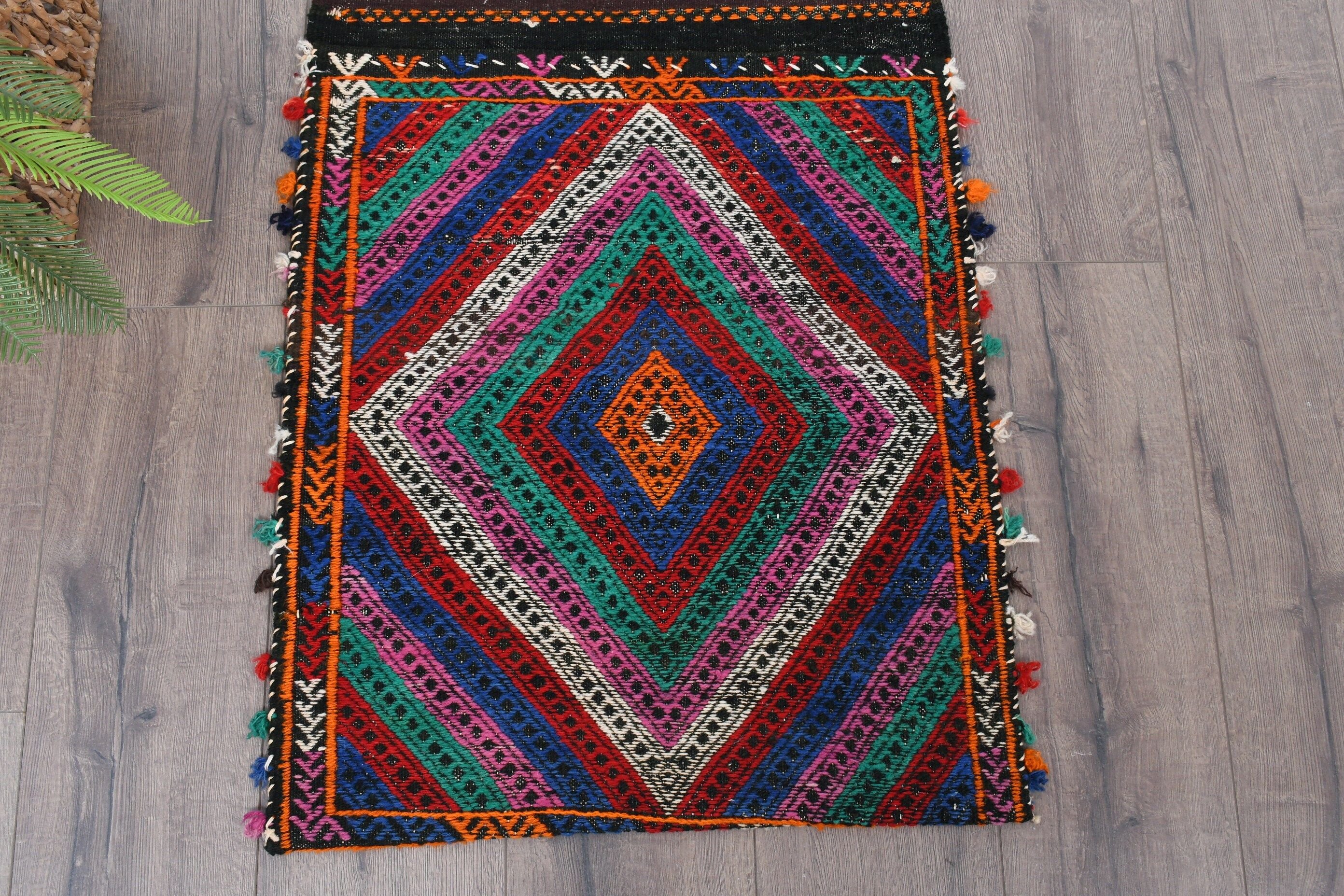 Havalı Halı, Anadolu Halısı, Türk Halısı, 1.9x5.8 ft Runner Halısı, Gökkuşağı Antika Halılar, Vintage Halılar, Kilim, Koridor Halıları, Mutfak Halıları, Eski Halı