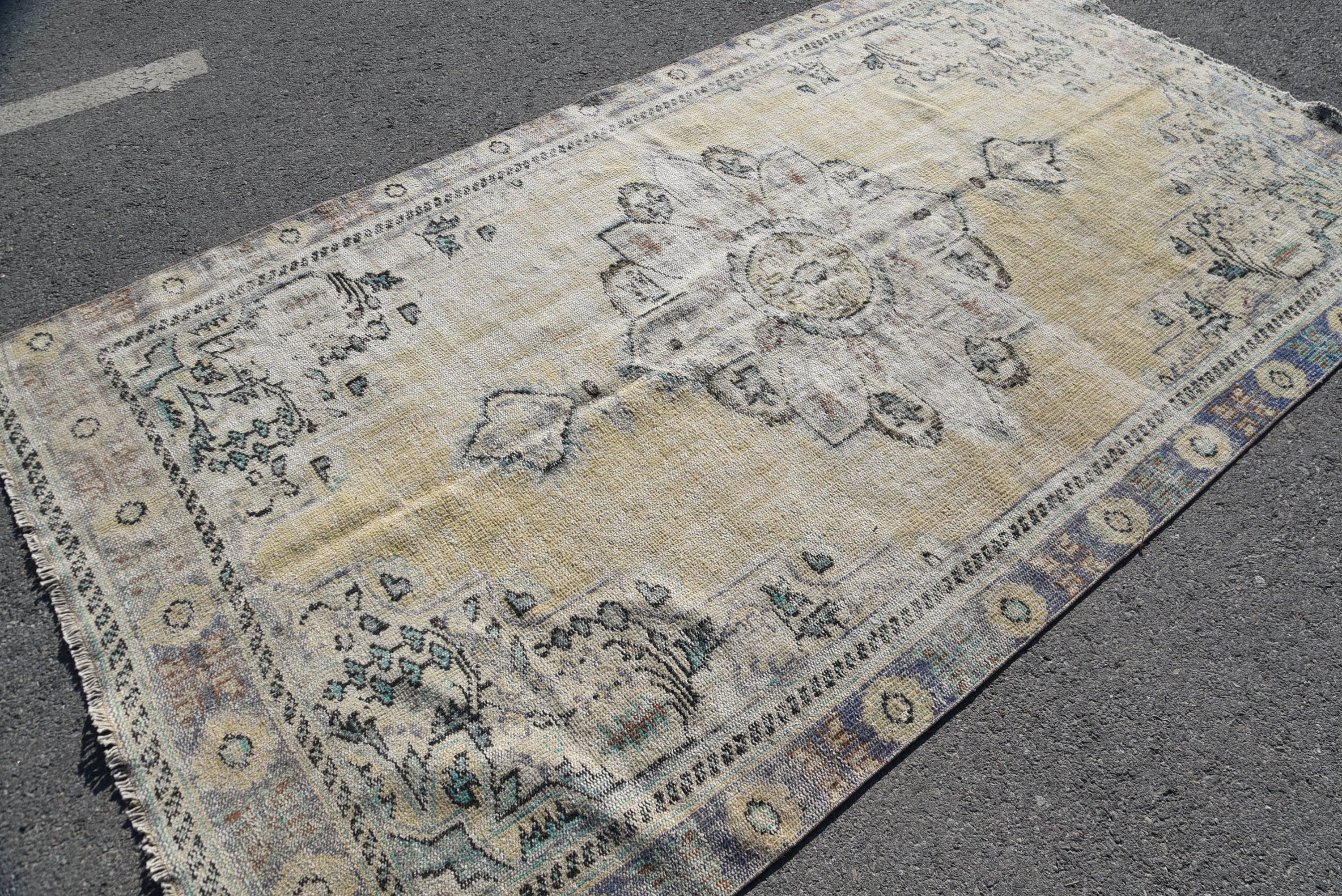 Living Room Rug, Turkish Rug, 5.5x9.5 ft Large Rug, Antique Rugs, Salon Rug, Bright Rug, Vintage Rug, Rugs for Dining Room, Home Decor Rug