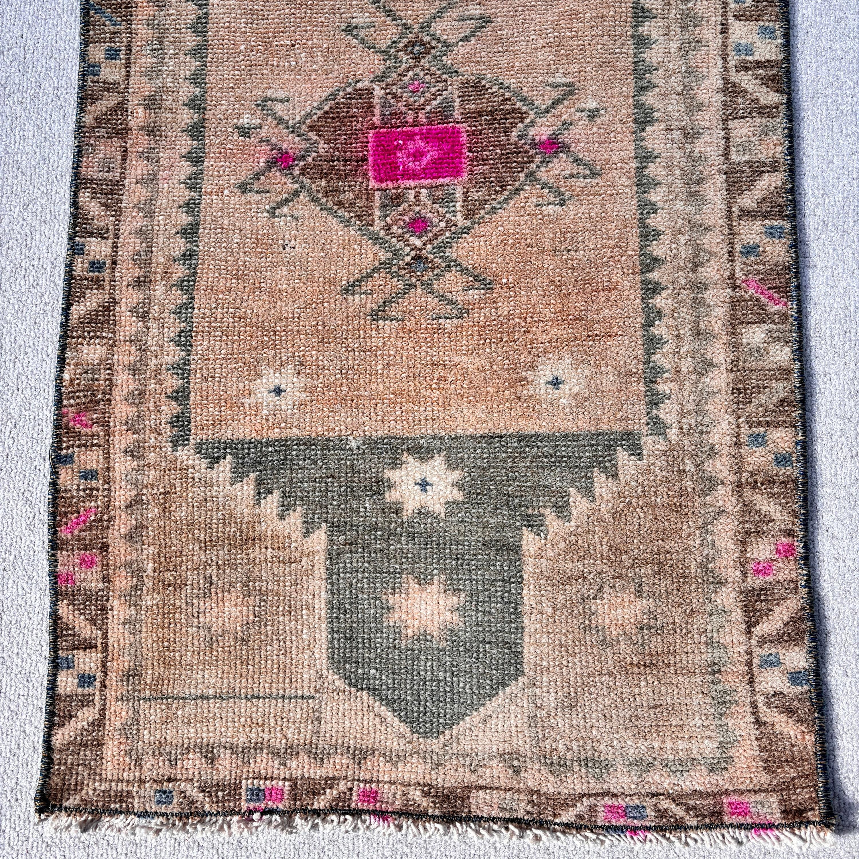 Küçük Vintage Halılar, Banyo Halısı, Vintage Halılar, 1.5x2.8 ft Küçük Halılar, Kahverengi Havalı Halılar, Anadolu Halıları, Mutfak Halısı, Türk Halıları