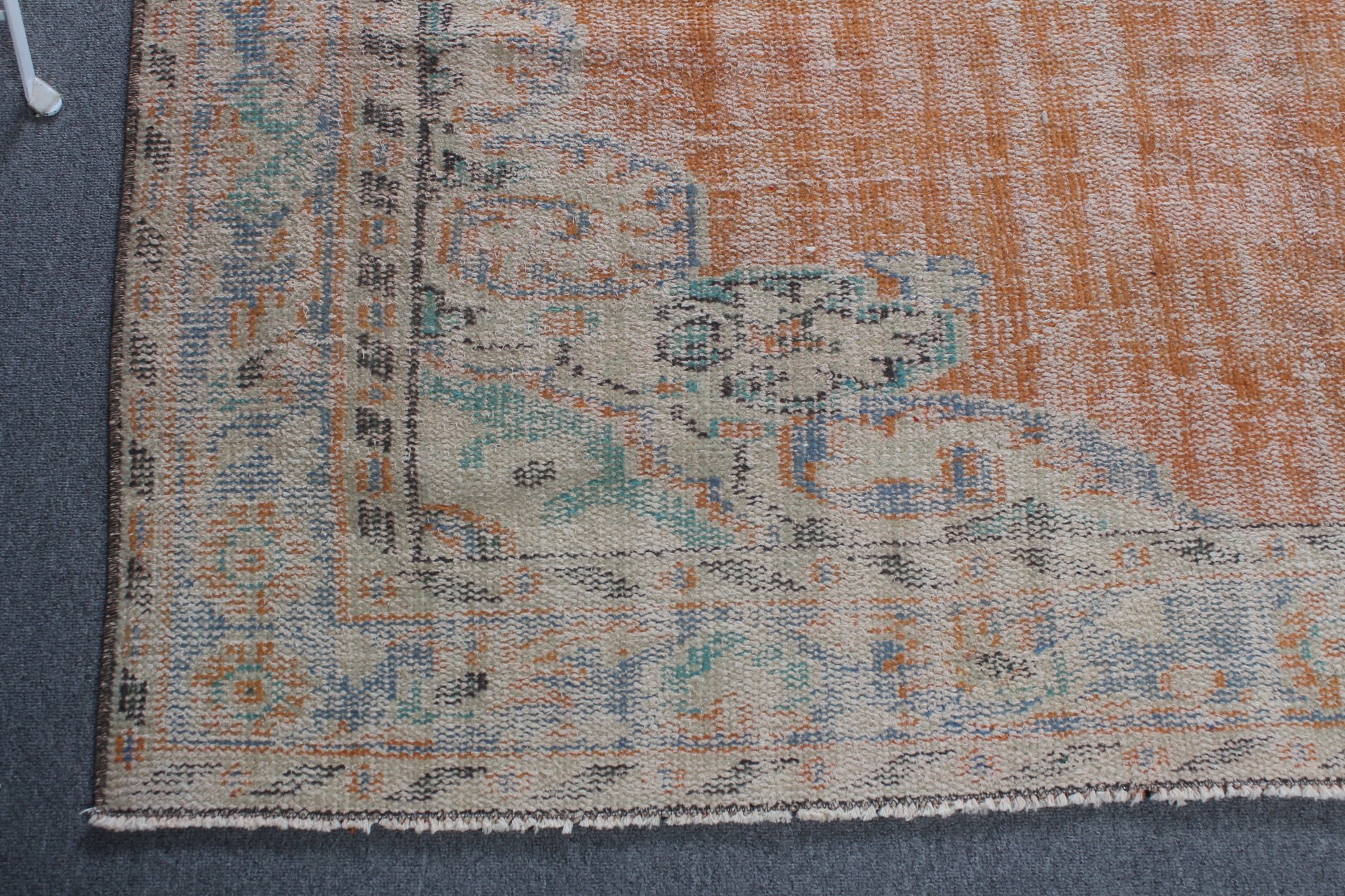 Bedroom Rug, Orange Kitchen Rugs, Turkish Rug, 5.6x8.5 ft Large Rug, Turkey Rug, Salon Rug, Anatolian Rugs, Vintage Rug, Dining Room Rug