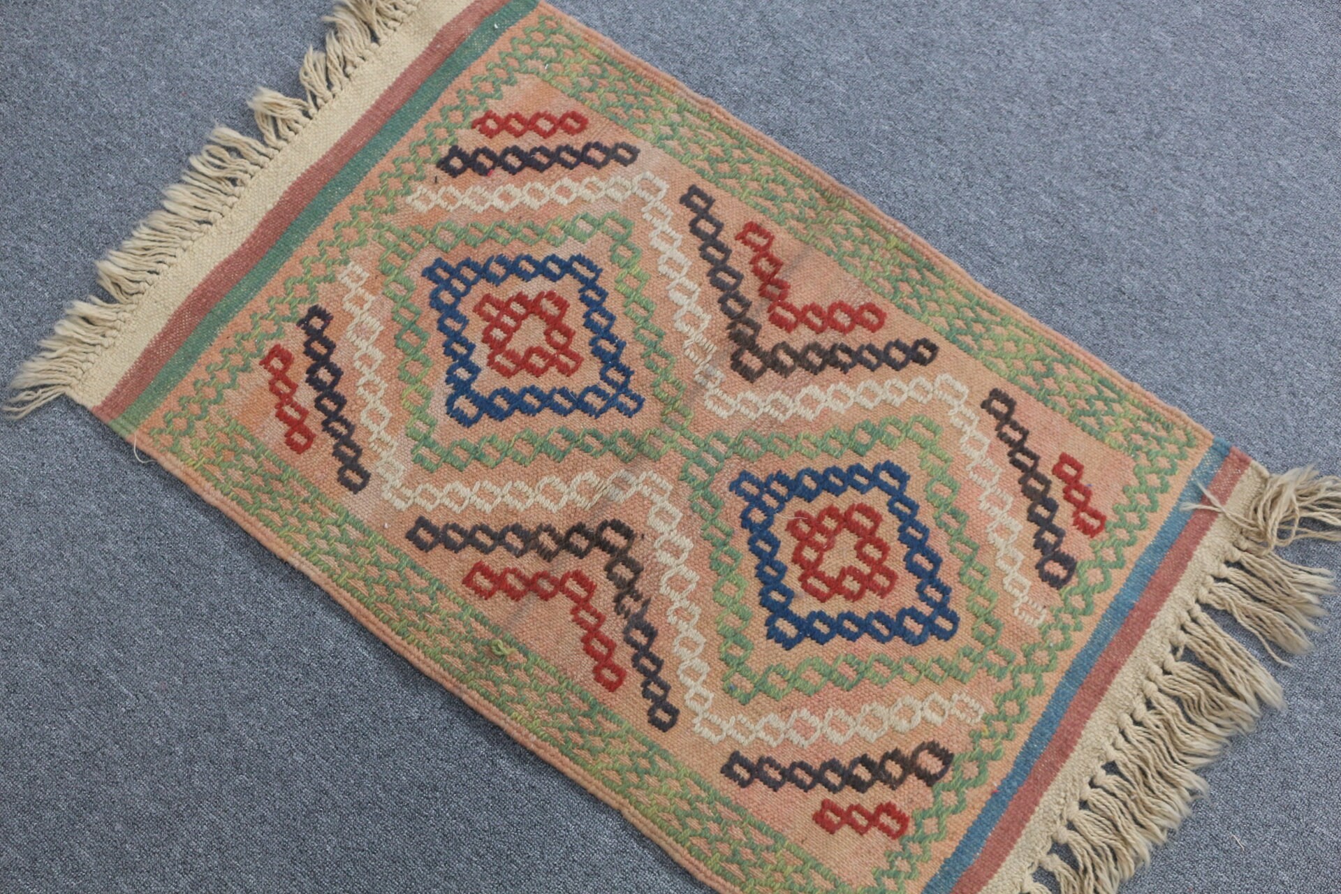 Çocuk Halıları, Kilim, Turuncu Havalı Halılar, Oryantal Halı, Anadolu Halısı, 1.9x3 ft Küçük Halılar, Türk Halıları, Vintage Halı, Yurt Halısı, Yatak Odası Halıları