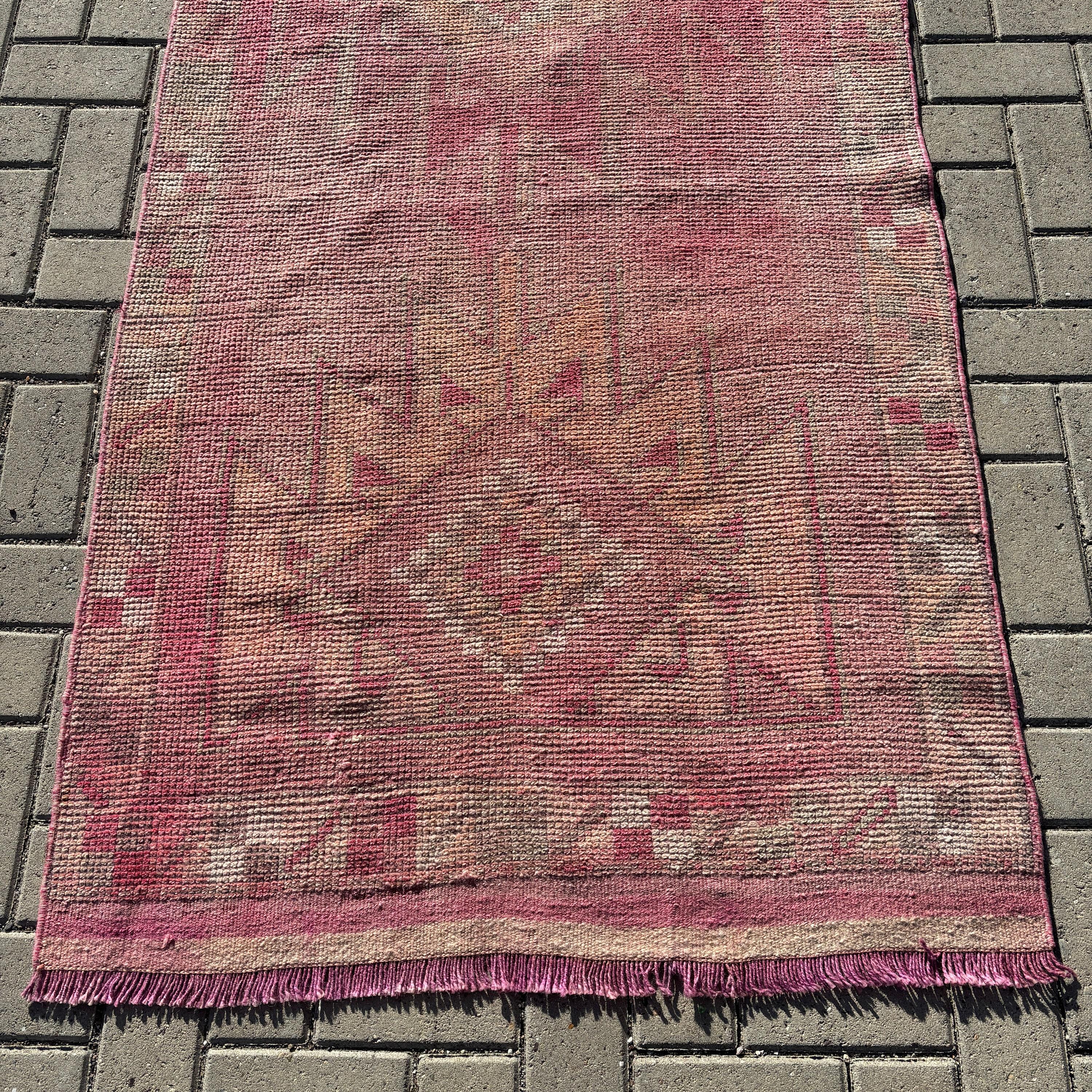 Mutfak Halıları, 3.2x12.3 ft Yolluk Halılar, El Dokuma Halı, Uzun Yolluk Halılar, Geometrik Halı, Türk Halıları, Pembe Antika Halılar, Vintage Halı