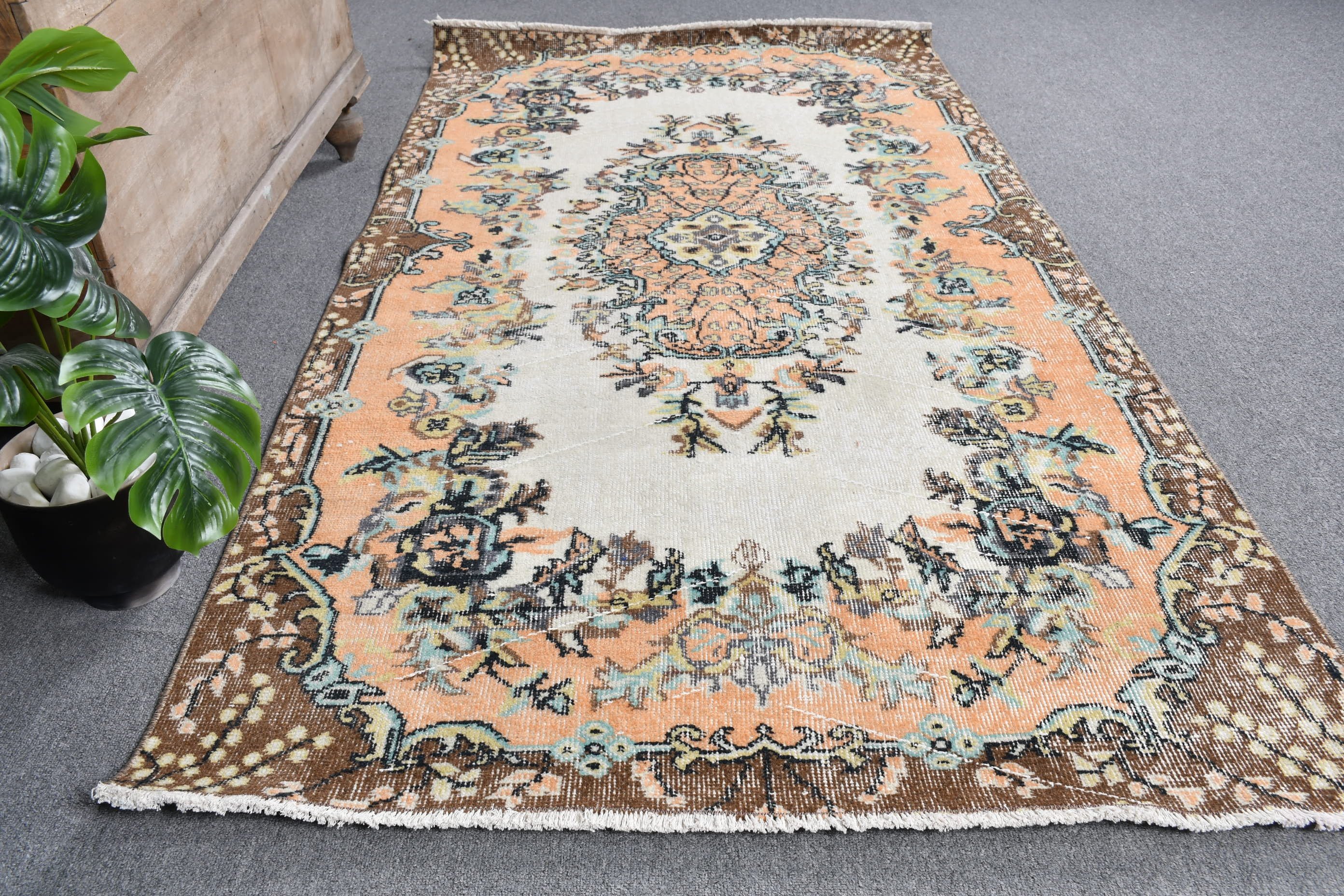 Antika Halılar, Vintage Dekor Halı, Vintage Halı, Fas Halısı, Bej Oushak Halısı, Mutfak Halısı, 3.7x6.8 ft Alan Halıları, Türk Halısı, Alan Kilimleri