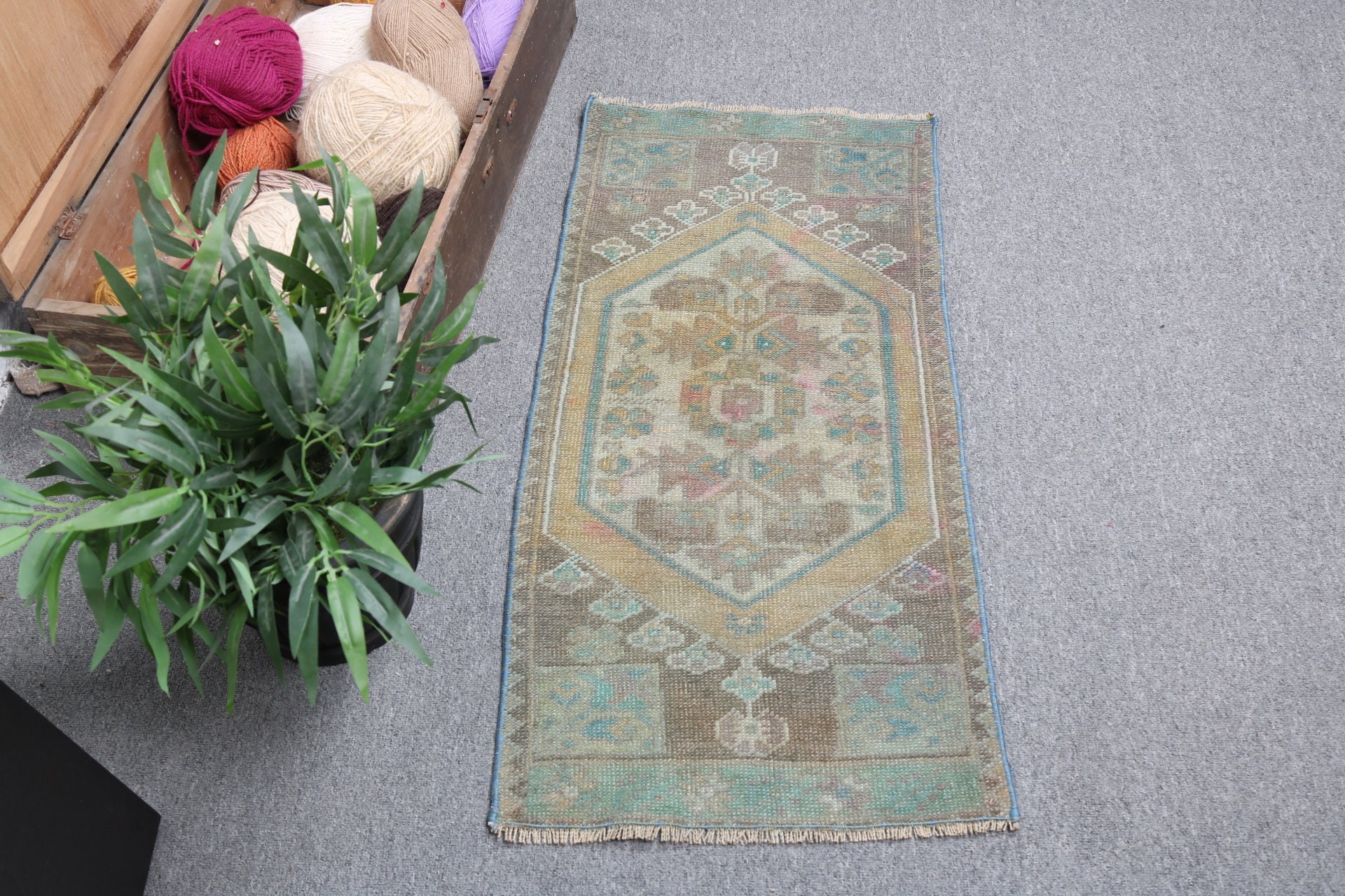 Vintage Rugs, Boho Rug, Green Oriental Rugs, Door Mat Rug, Statement Rug, Nursery Rug, Decorative Rugs, Turkish Rugs, 1.4x3.1 ft Small Rugs