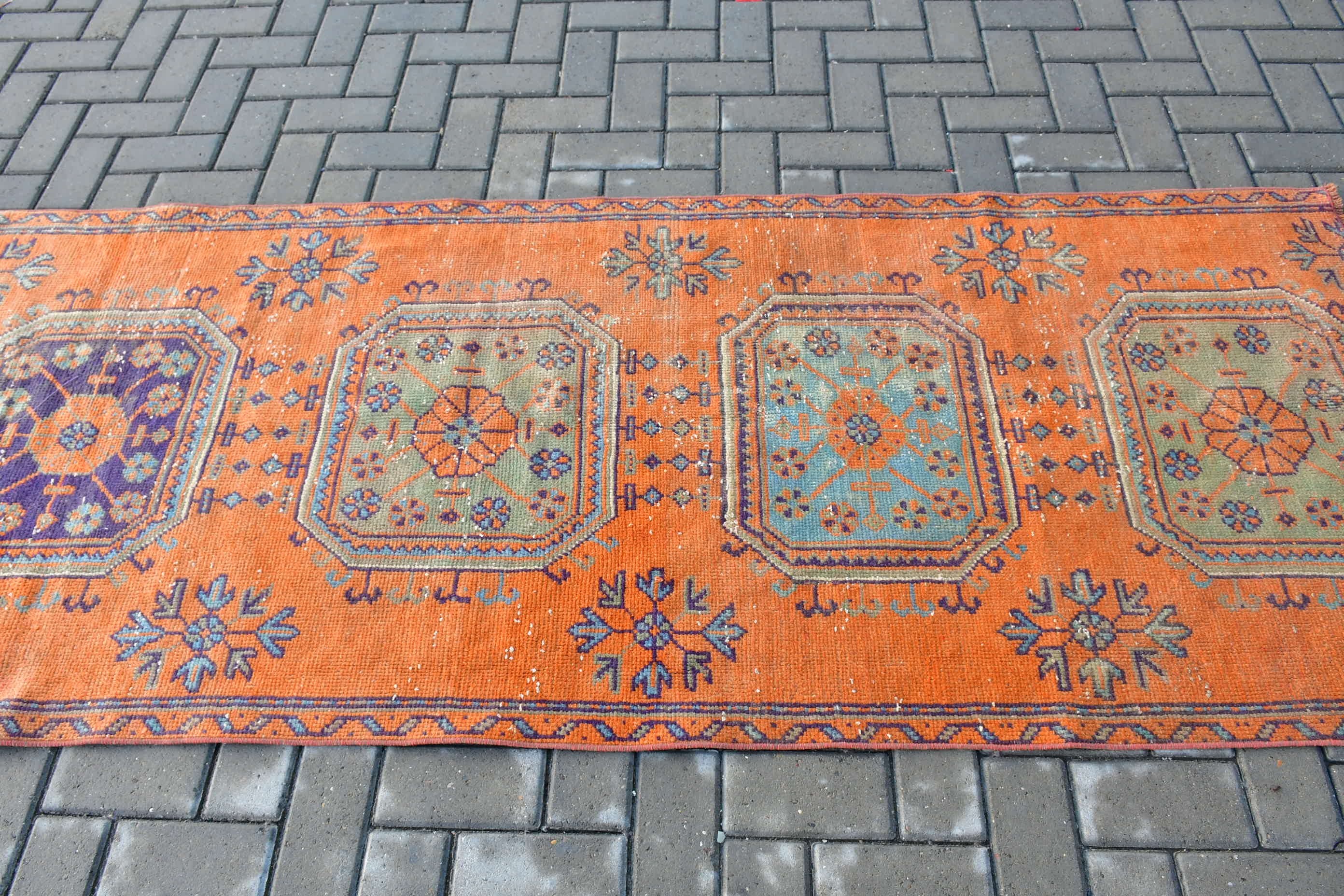 Turuncu Anadolu Halısı, Vintage Halılar, Çocuk Halısı, Göçebe Halısı, Yatak Odası Halıları, Türk Halısı, Ev Dekor Halısı, 3.1x7.7 ft Accent Halısı, Yün Halıları