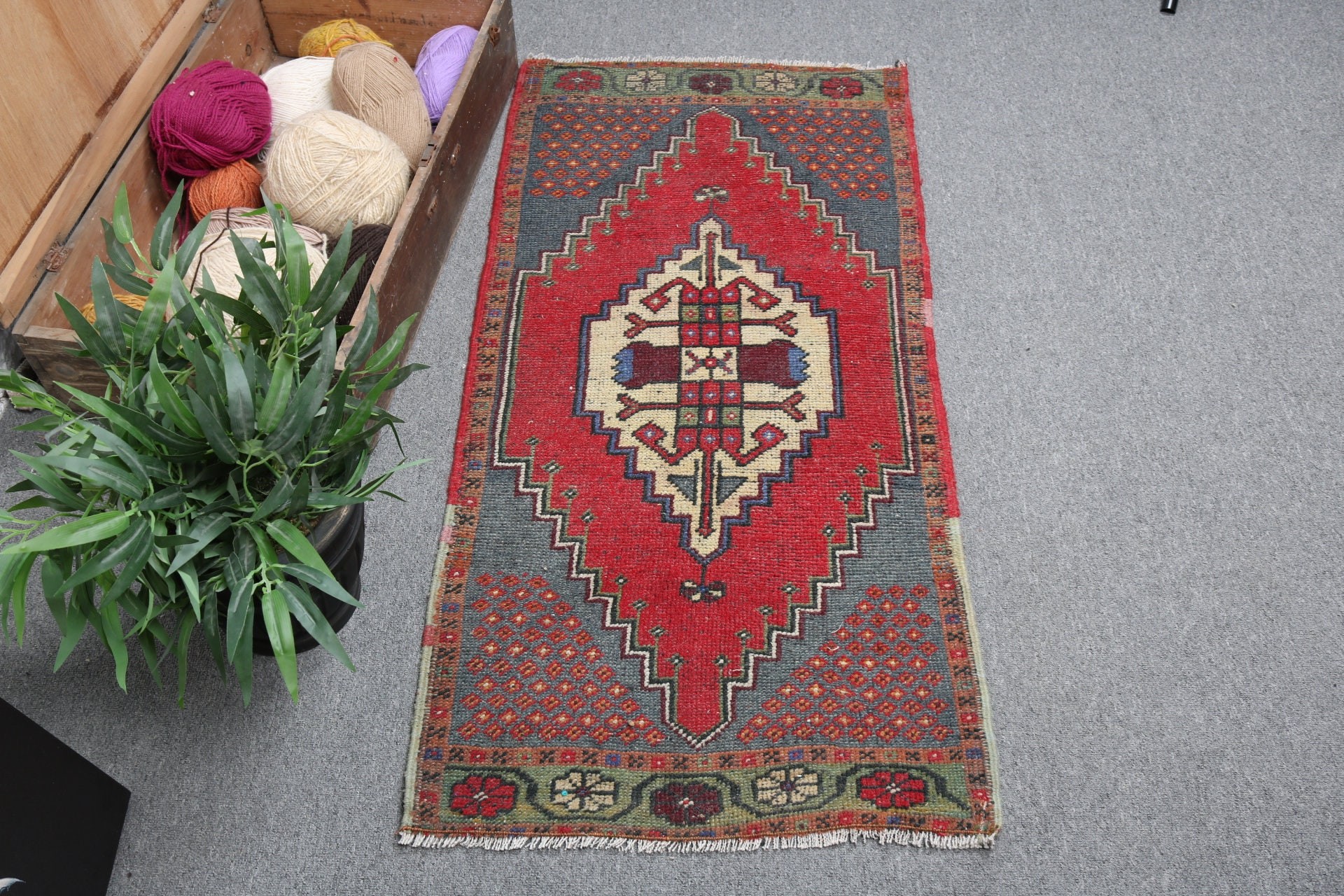 Vintage Rug, Neutral Rugs, Red Bedroom Rug, Turkish Rugs, 1.9x3.9 ft Small Rugs, Rugs for Bathroom, Small Boho Rug