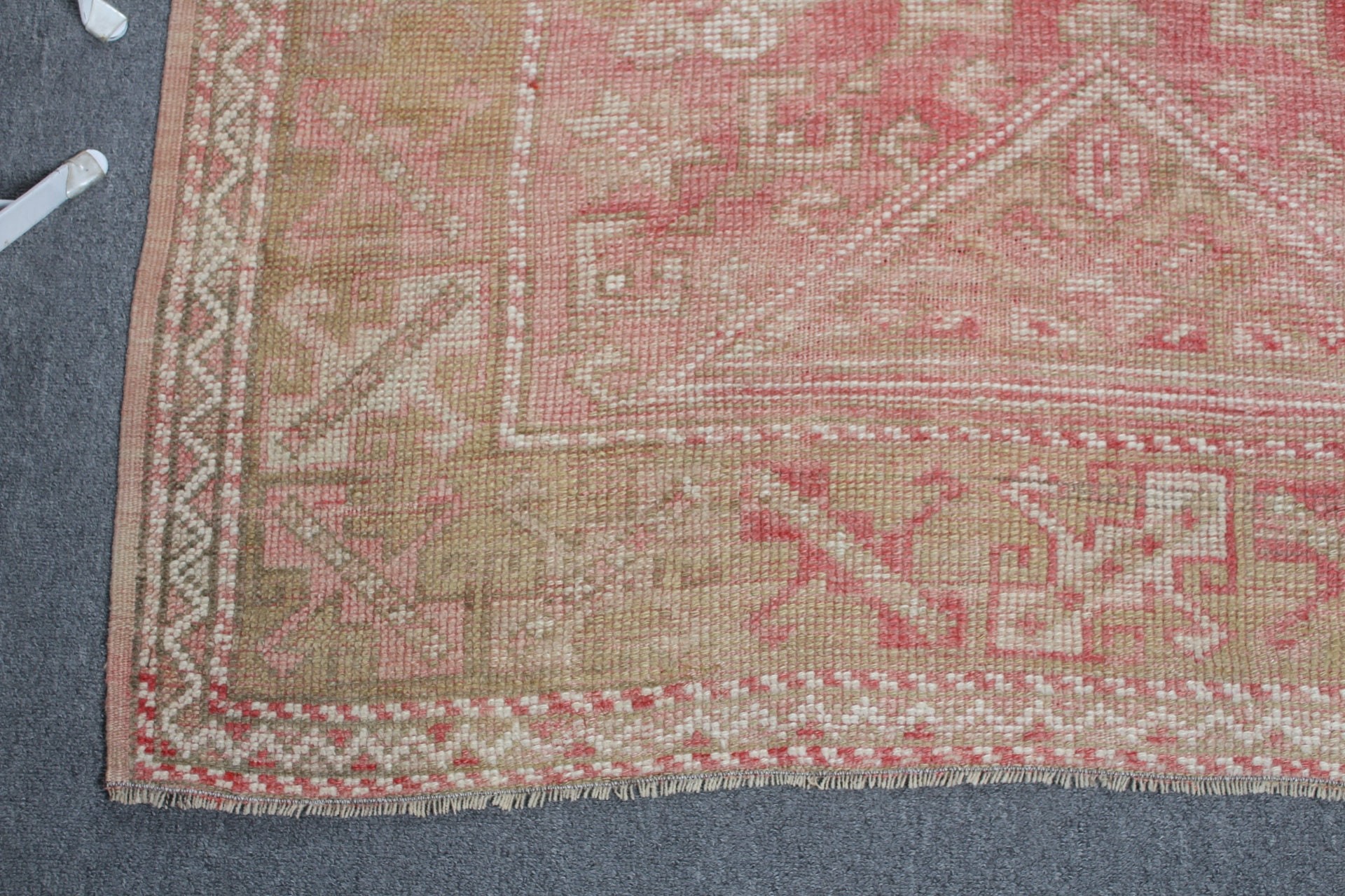 Vintage Rugs, Pink Wool Rugs, Kitchen Rugs, Bedroom Rugs, Turkish Rugs, 3.9x5.5 ft Accent Rug, Oushak Rug, Rugs for Nursery