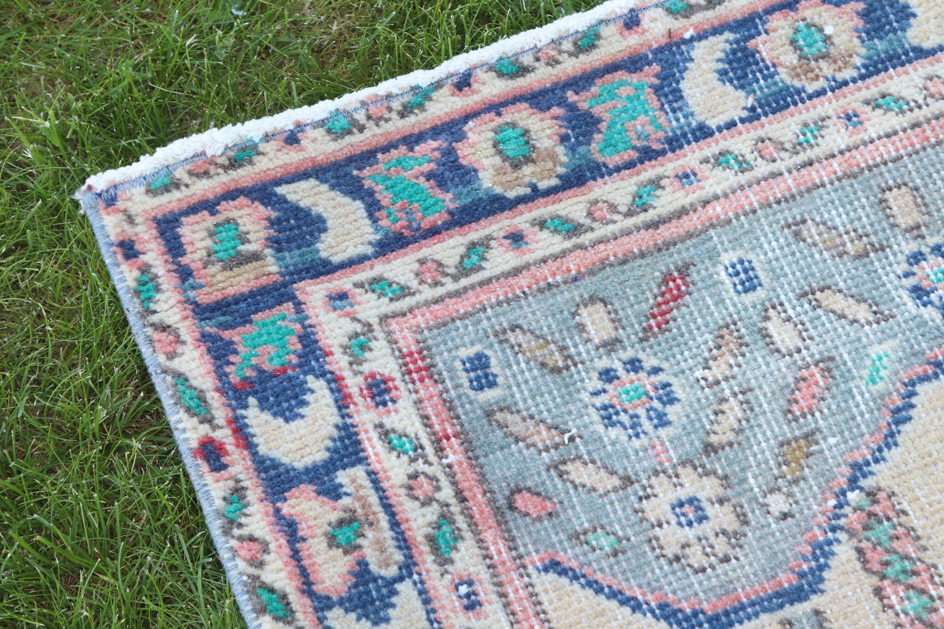 Vintage Halı, Duvara Asılı Halı, Kapı Paspası Halısı, 2.5x3.7 ft Küçük Halı, Geometrik Halı, Bej Oryantal Halılar, Türk Halısı, Anadolu Halıları