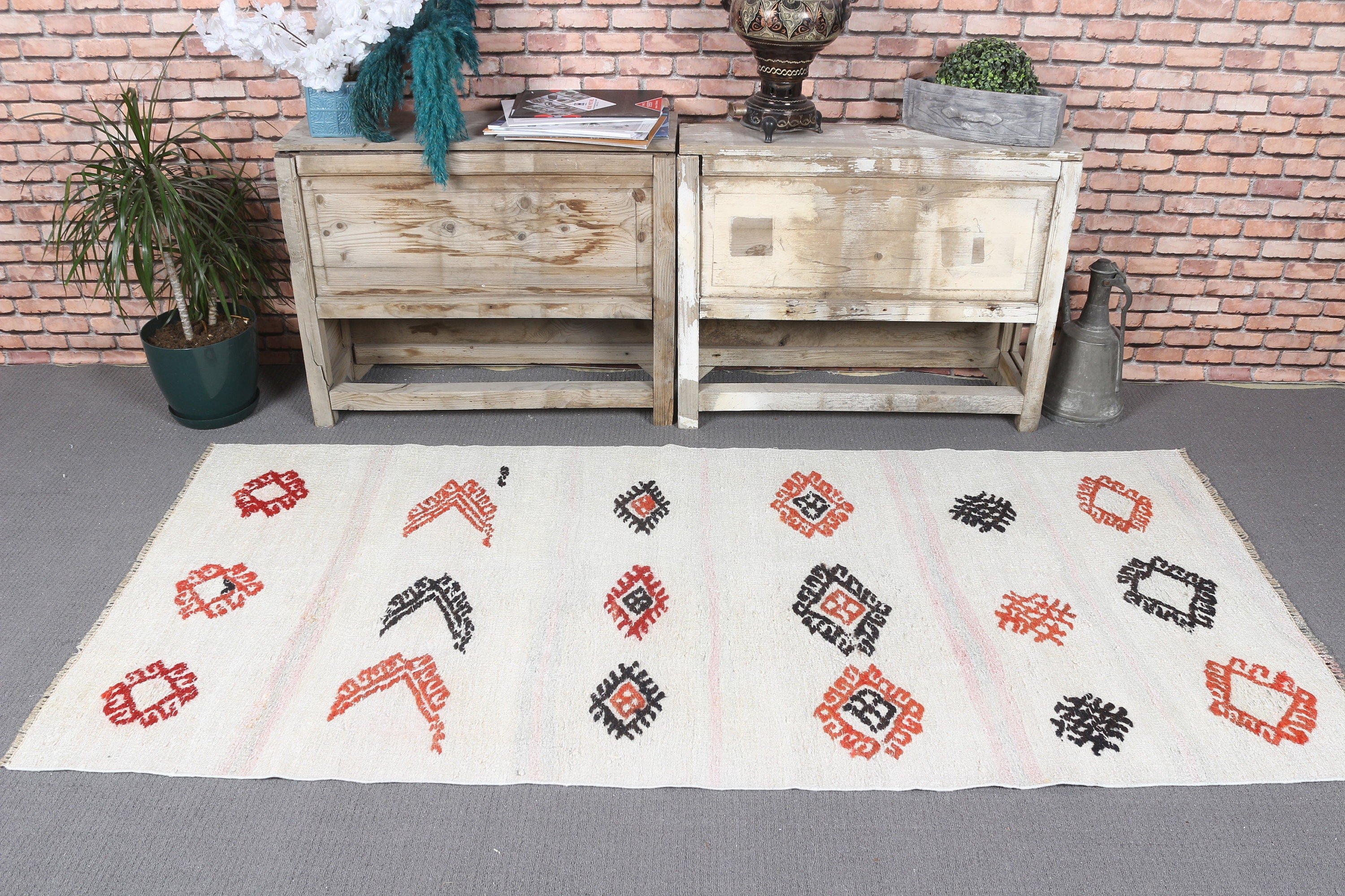 Turkish Rug, Nursery Rug, White  3.1x6.9 ft Accent Rug, Vintage Rug, Aesthetic Rug, Home Decor Rug, Kitchen Rug