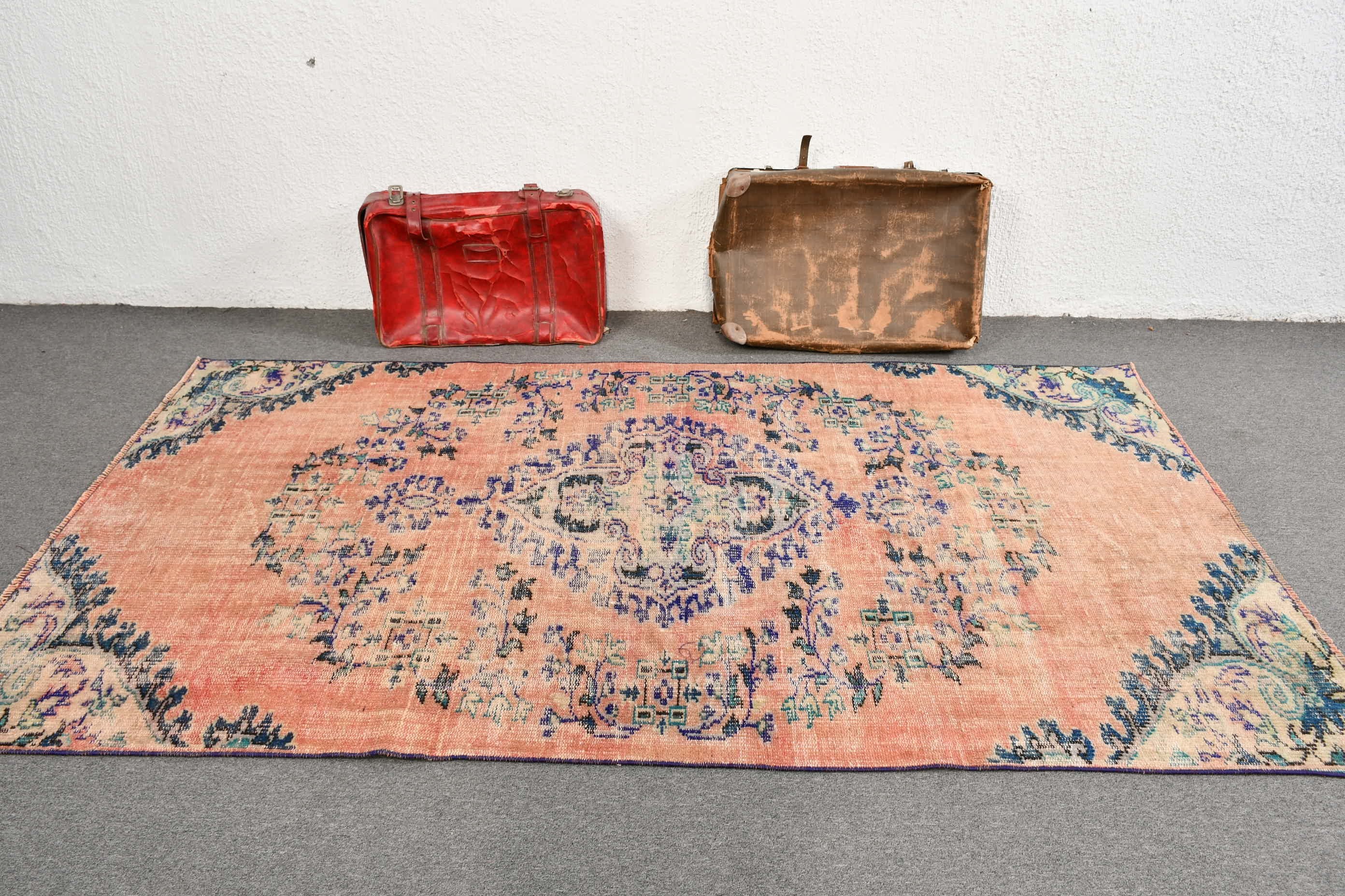 Vintage Rugs, Turkish Rugs, Floor Rug, Kitchen Rug, Rugs for Bedroom, Red Home Decor Rug, Antique Rug, Bright Rug, 4.5x8.3 ft Area Rugs