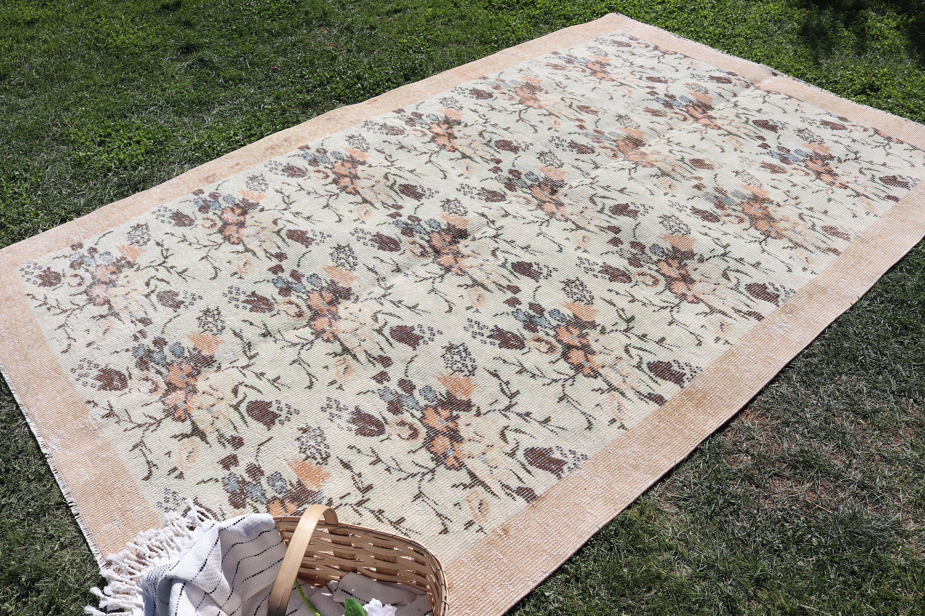 Salon Rug, Floor Rugs, Bedroom Rugs, Beige  5.7x9.2 ft Large Rug, Turkish Rugs, Vintage Rug, Kitchen Rug, Boho Large Rug Rugs