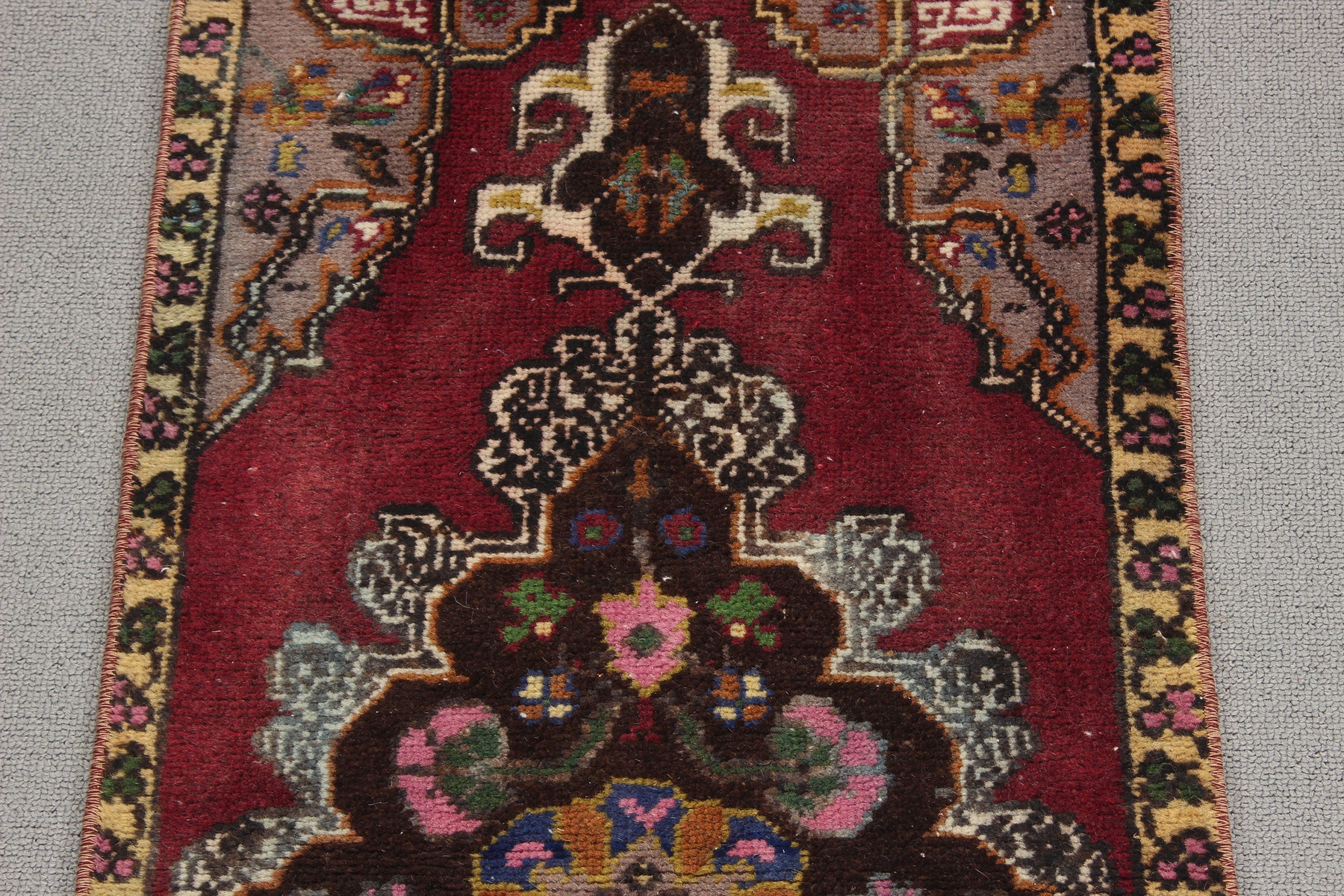 Giriş Halıları, Türk Halıları, Estetik Halı, El Dokuma Halılar, Kırmızı Mutfak Halıları, 1.4x3.3 ft Küçük Halılar, Vintage Halılar, Yatak Odası Halısı, Araba Paspas Halıları