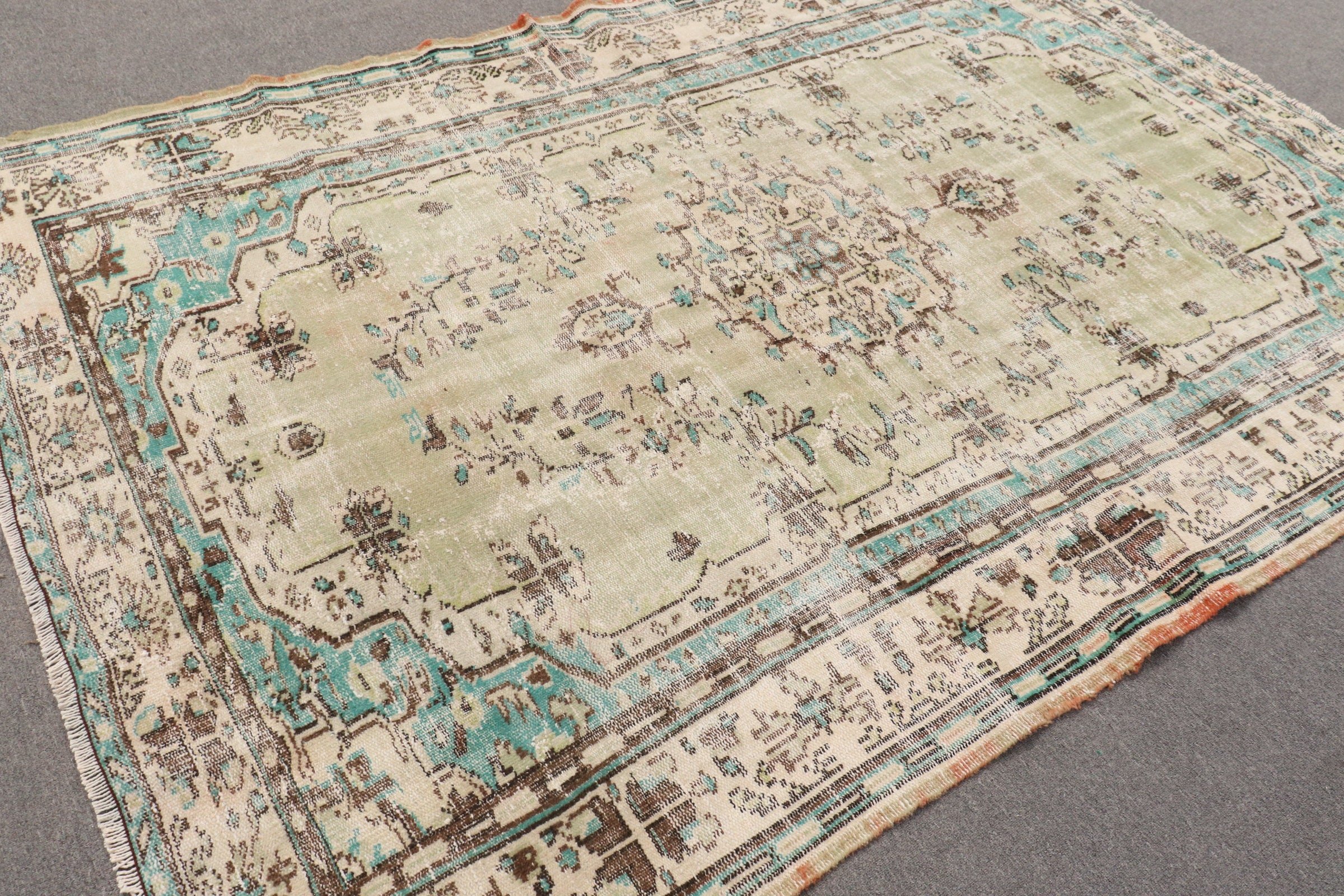 Living Room Rug, Vintage Rug, Bedroom Rugs, 6.2x8.7 ft Large Rug, Kitchen Rugs, Wool Rugs, Rugs for Salon, Green Oushak Rug, Turkish Rug
