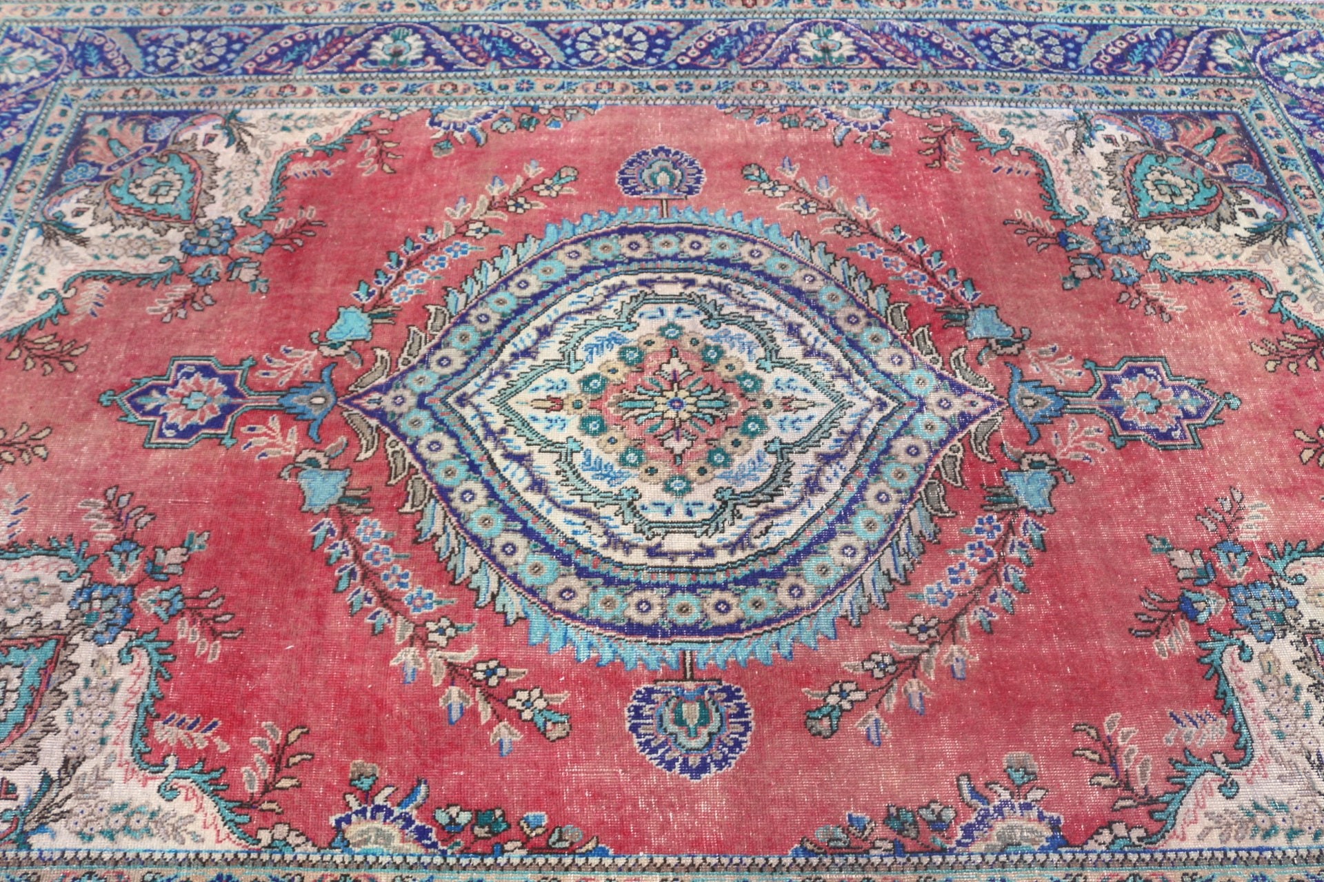 Türk Halısı, Kırmızı Anadolu Halıları, Oturma Odası Halısı, Oushak Halıları, Eskitilmiş Halı, Salon Halısı, Vintage Halı, 6.3x9 ft Büyük Halılar