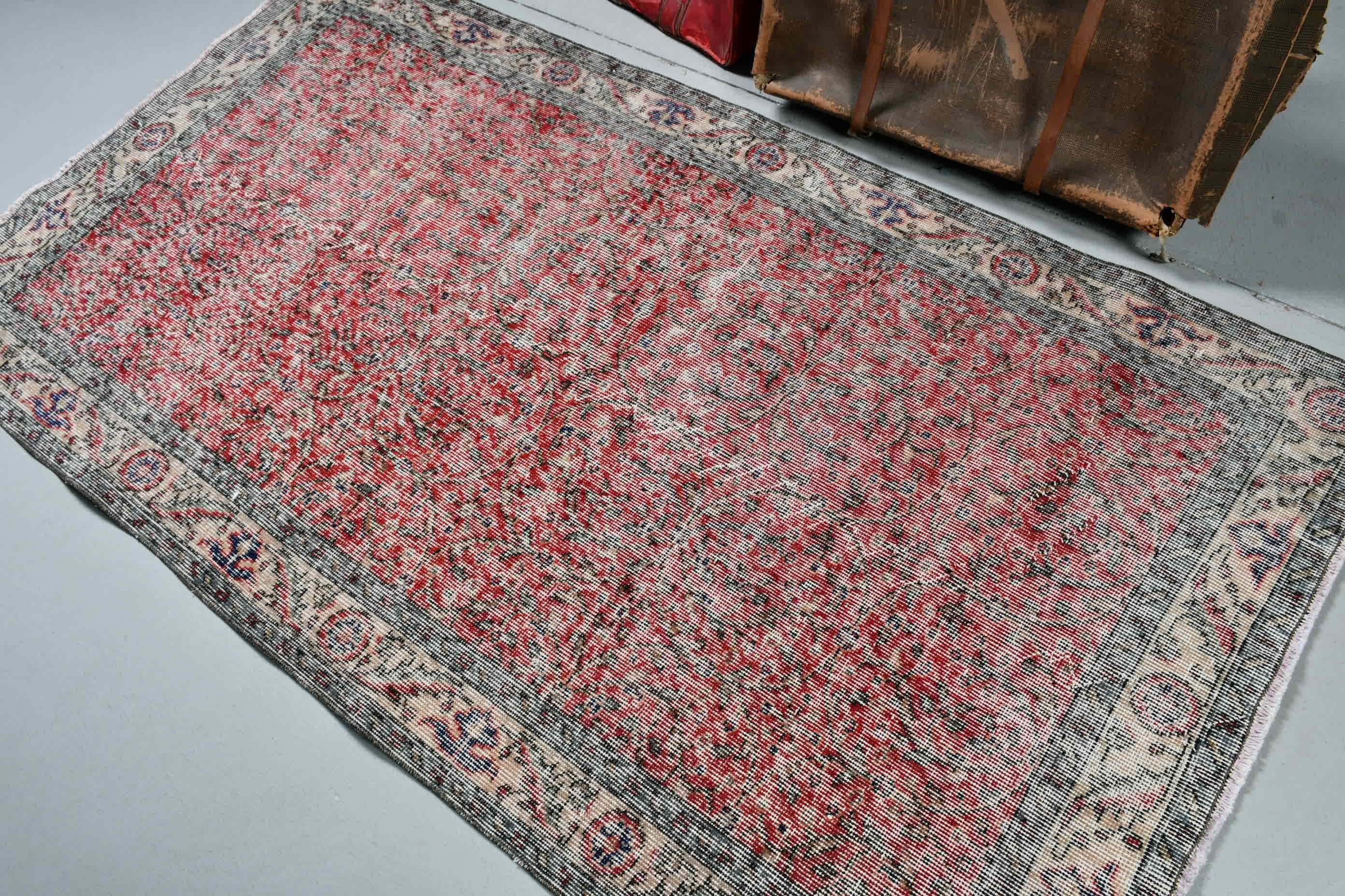 Kırmızı Mutfak Halısı, Yatak Odası Halıları, Oushak Halısı, İç Mekan Halıları, 3,7x6,8 ft Alan Halıları, Türk Halısı, Çocuk Halıları, Vintage Halı, Ofis Halısı