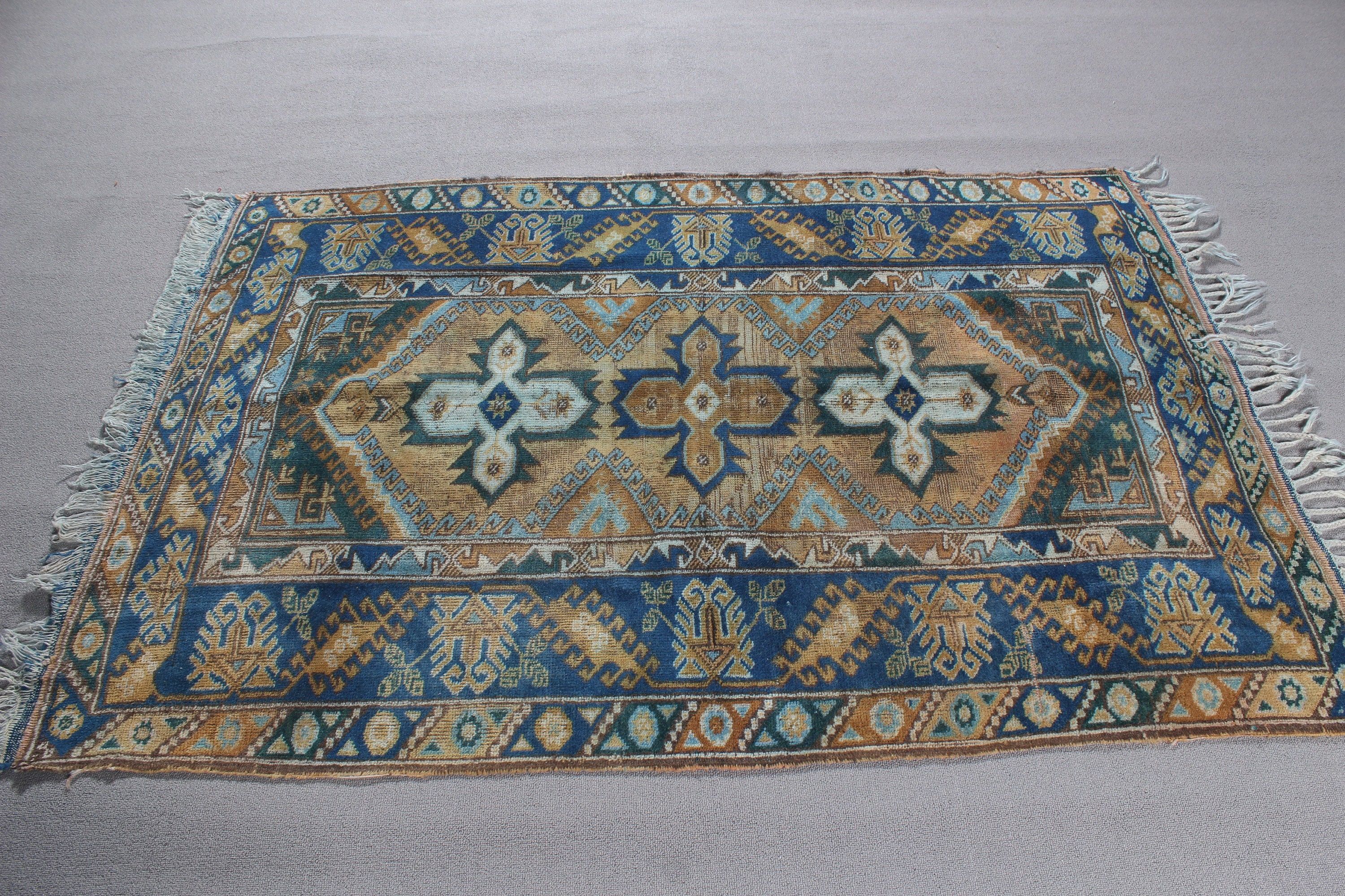 Yeşil Nötr Halı, Oushak Halıları, Vintage Halılar, Kabile Halıları, Fas Halıları, 3,9x5,8 ft Accent Halı, Türk Halısı, Yatak Odası Halısı, Boho Accent Halıları