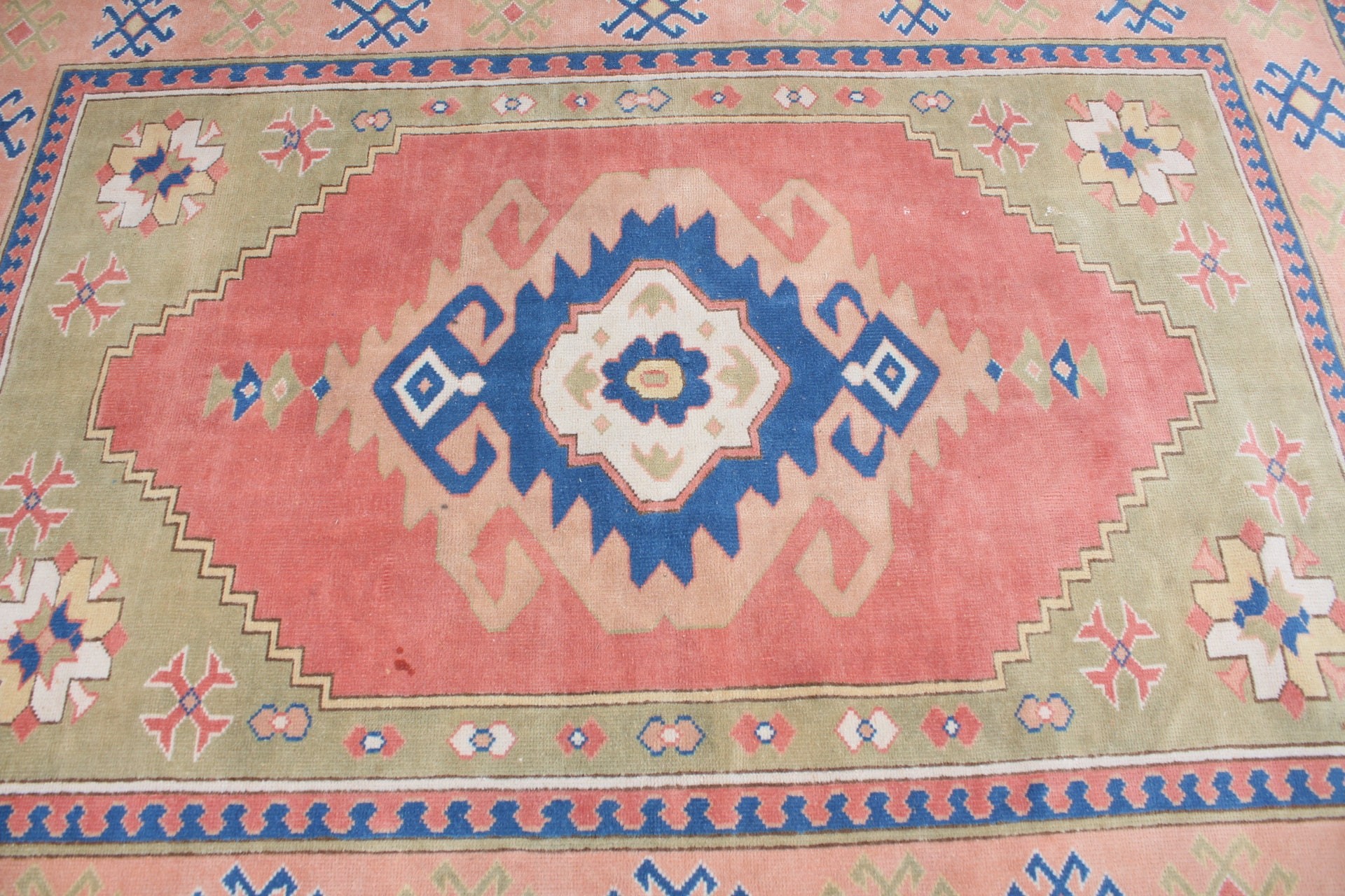 Oryantal Halı, Vintage Halı, 5.3x7.6 ft Büyük Halılar, Pembe Yün Halı, Salon Halısı, Havalı Halı, Yemek Odası Halıları, Türk Halıları, Oturma Odası Halısı