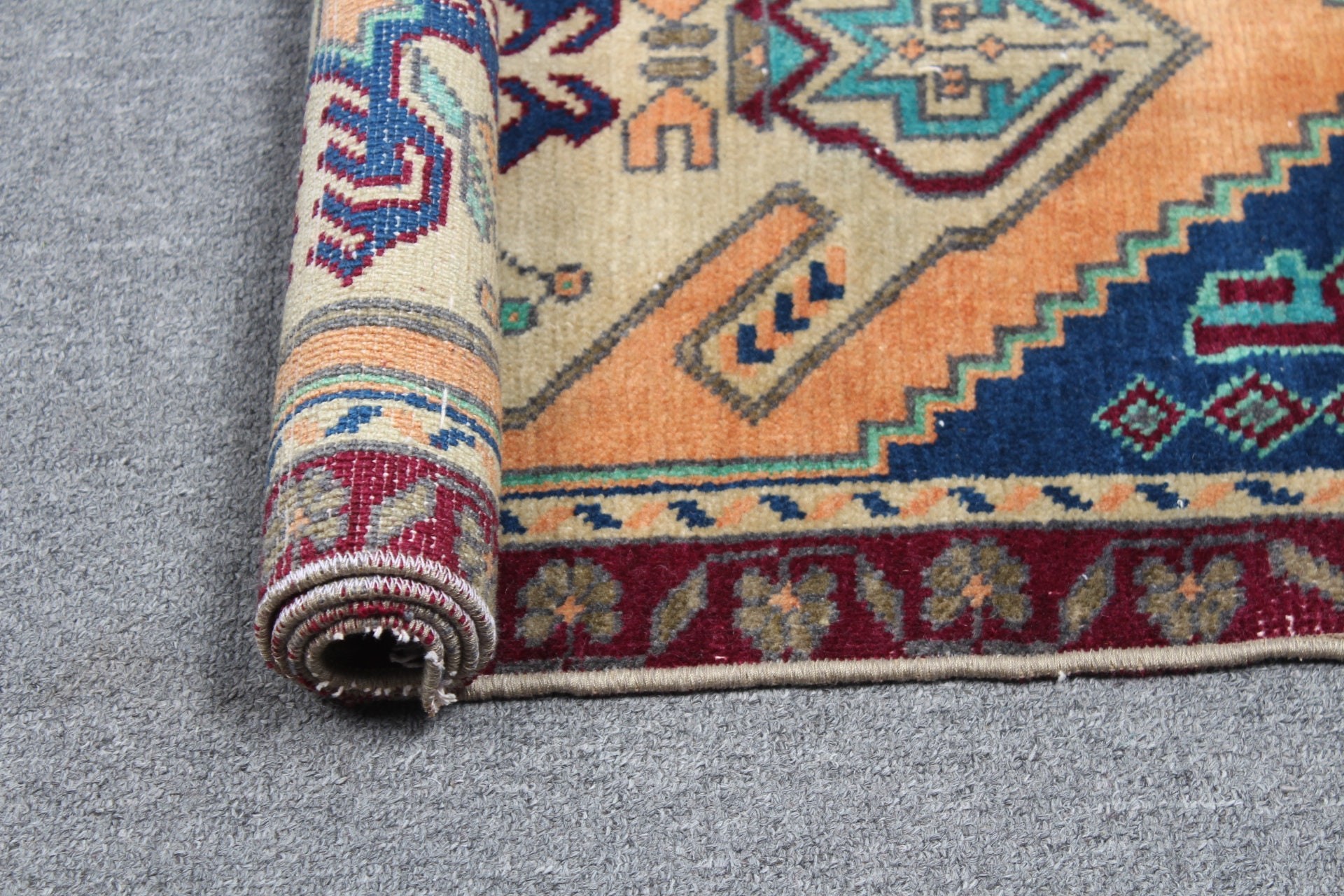 1.6x3.3 ft Small Rug, Turkish Rug, Vintage Rug, Beige Bedroom Rugs, Bath Rug, Rugs for Kitchen, Oushak Rugs, Entry Rugs, Home Decor Rug