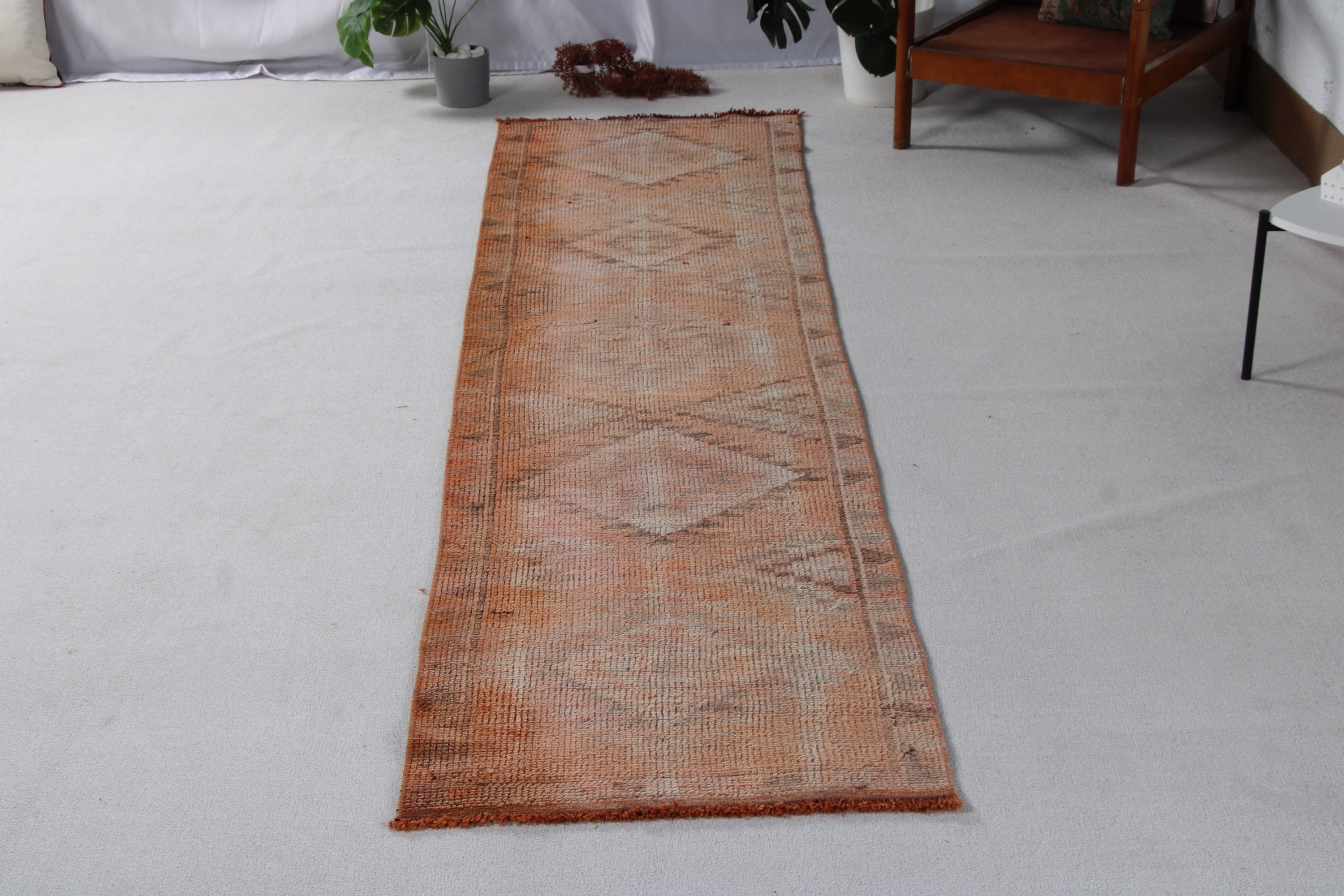 Koridor Halısı, Organik Halılar, Modern Halı, Vintage Halılar, 2,6x11,3 ft Yolluk Halıları, Türk Halısı, Oushak Halısı, Uzun Yolluk Halıları, Turuncu Modern Halı