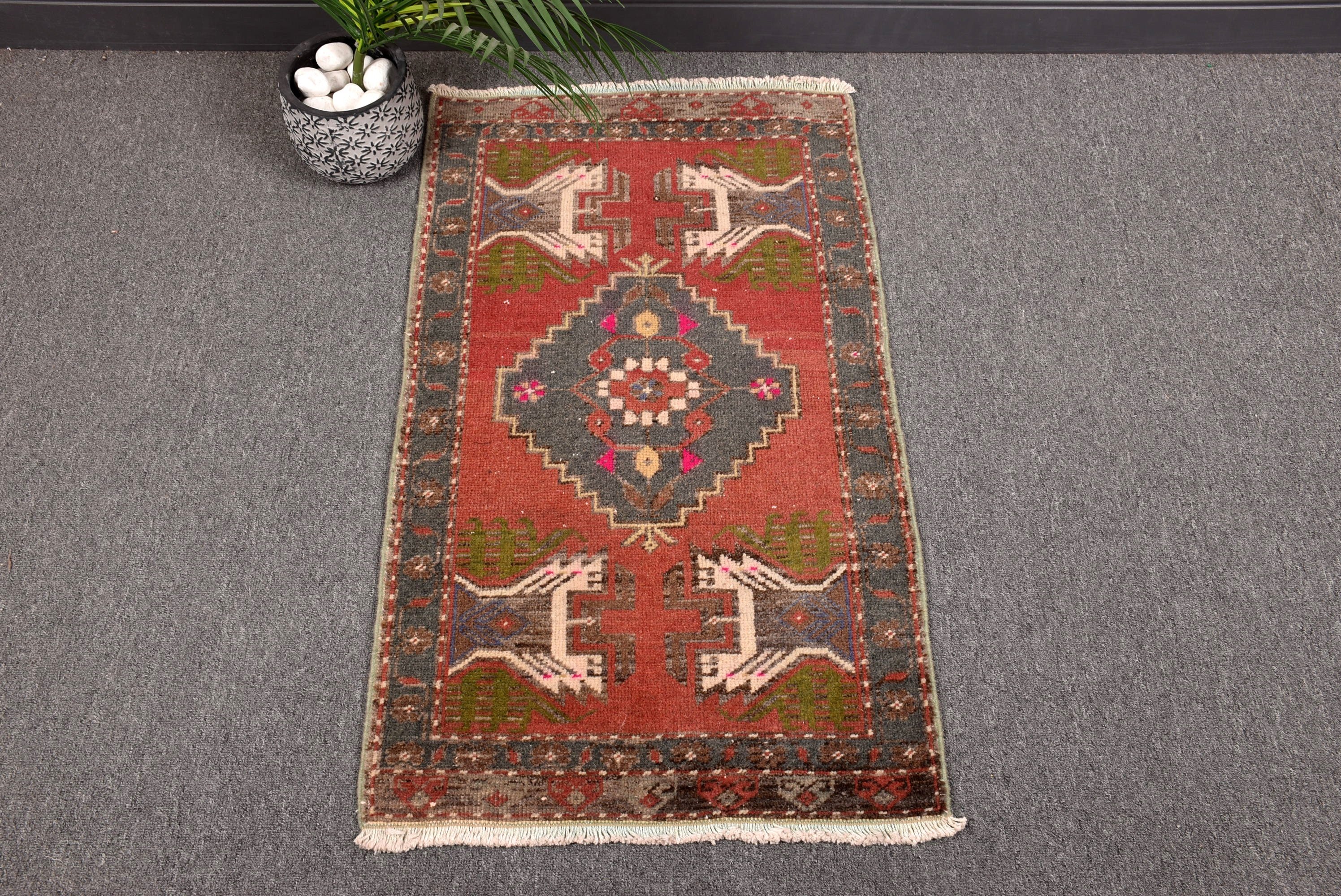 Yatak Odası Halıları, Kırmızı Yün Halı, Vintage Halılar, Paspas Halıları, Araba Paspas Halısı, Türk Halısı, Anadolu Halısı, Boho Halıları, 1.8x3 ft Küçük Halı