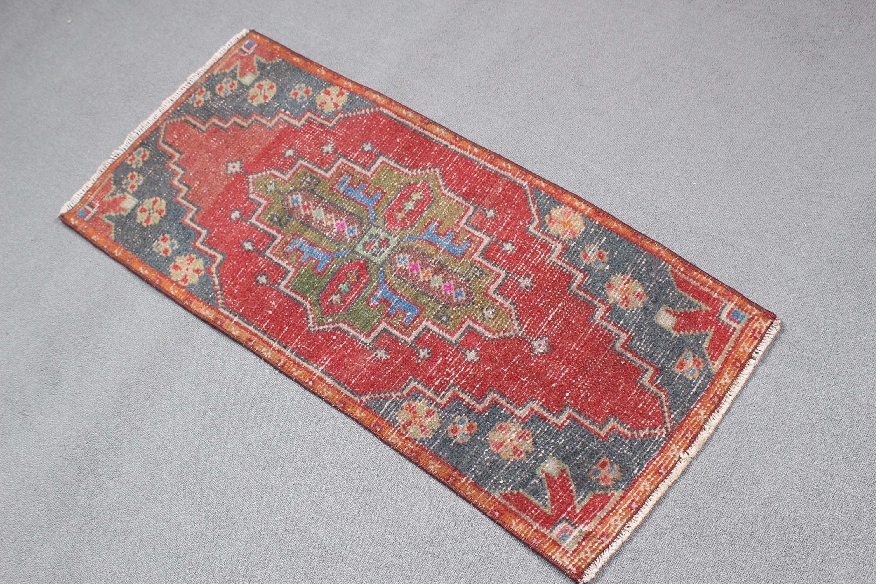 1.5x3.3 ft Küçük Halı, Oushak Halı, Türk Halıları, Yatak Odası Halısı, Kırmızı Nötr Halı, Aztek Halısı, Vintage Halılar, Çocuk Halıları