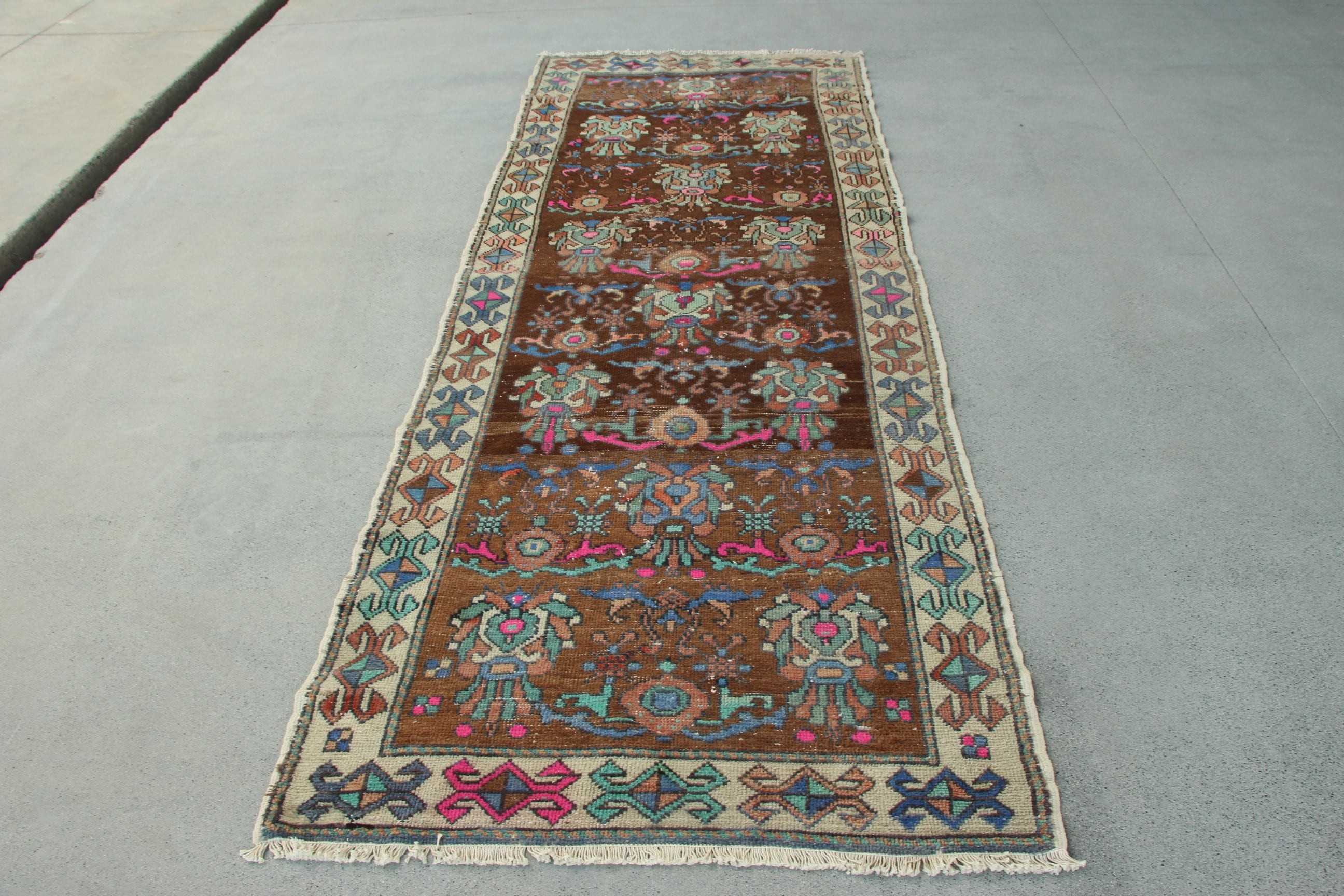 Kahverengi Oryantal Halılar, Uzun Yolluk Halı, Yatak Odası Halısı, Merdiven Halıları, 3,5x9,8 ft Yolluk Halısı, Türk Halıları, İfade Halıları, Vintage Halı