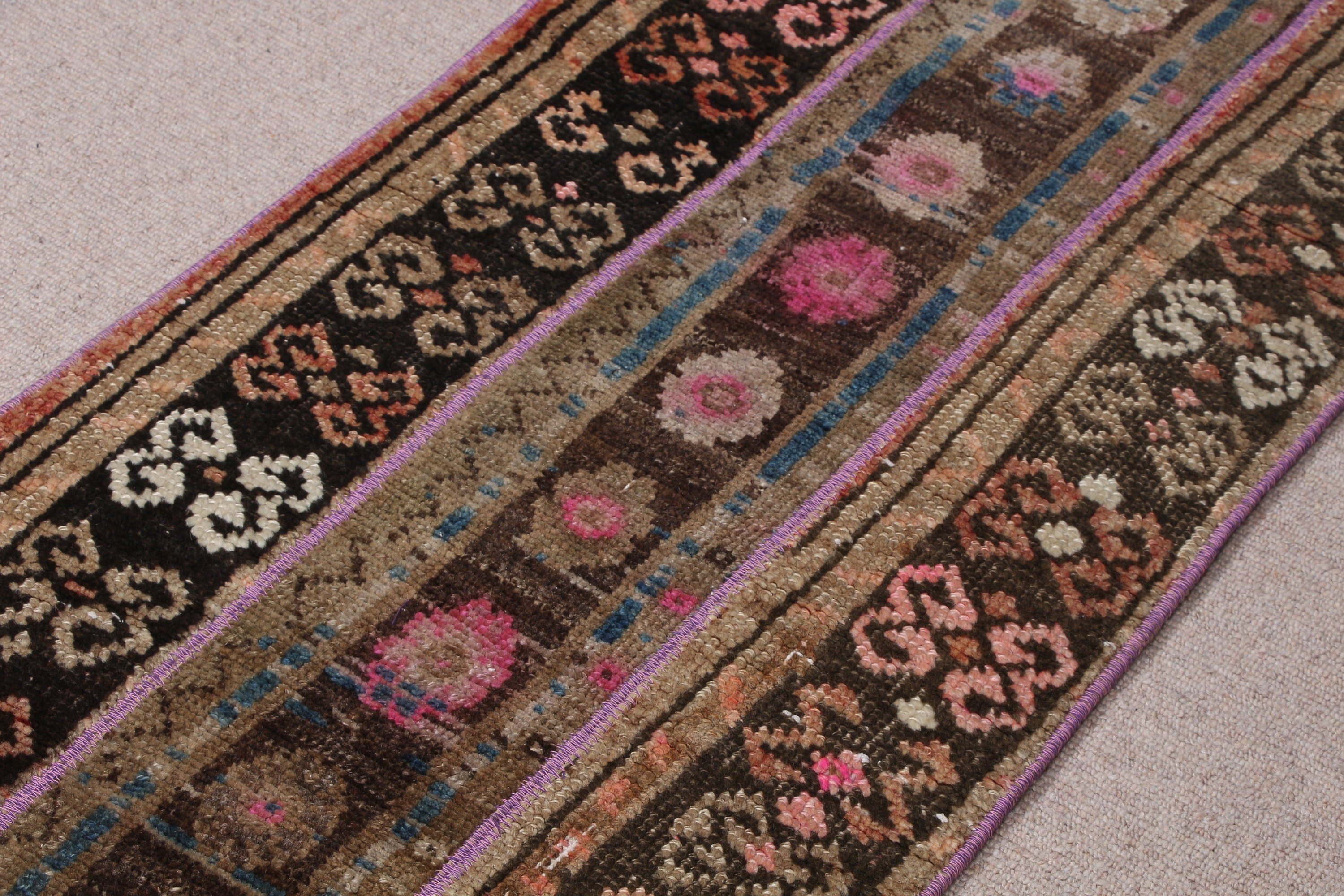 Çocuk Halıları, 1.8x3.5 ft Küçük Halı, Eski Halı, Oryantal Halılar, Türk Halıları, Yeşil Ev Dekorasyonu Halısı, Yer Halıları, Sanat Halısı, Vintage Halı, Banyo Halısı