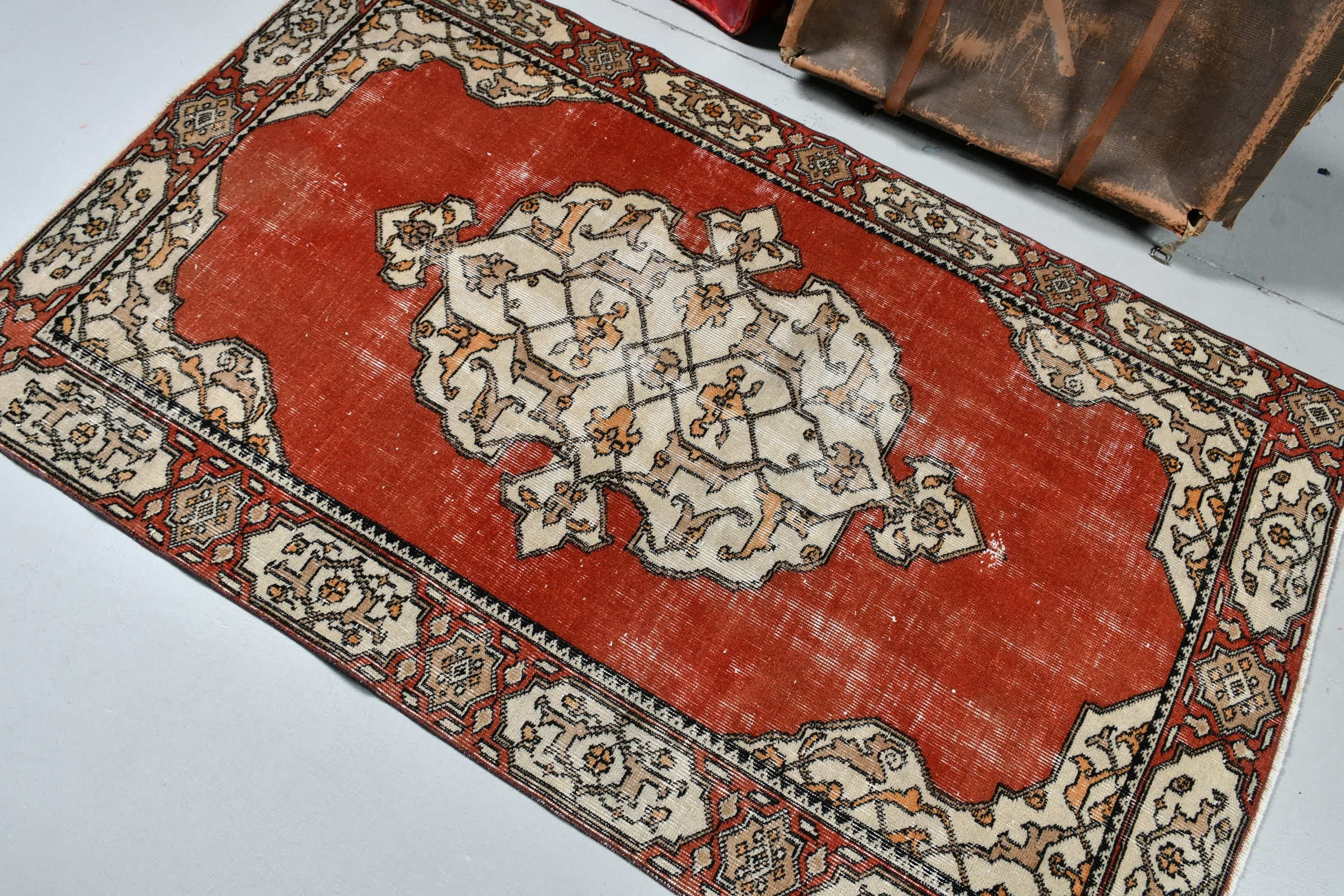 Türk Halısı, Yün Halılar, 3,5x5,7 ft Accent Halı, Giriş Halısı, Antika Halılar, Yatak Odası Halısı, Sevimli Halı, Vintage Halı, Yatak Odası Halıları, Kırmızı Soğuk Halı