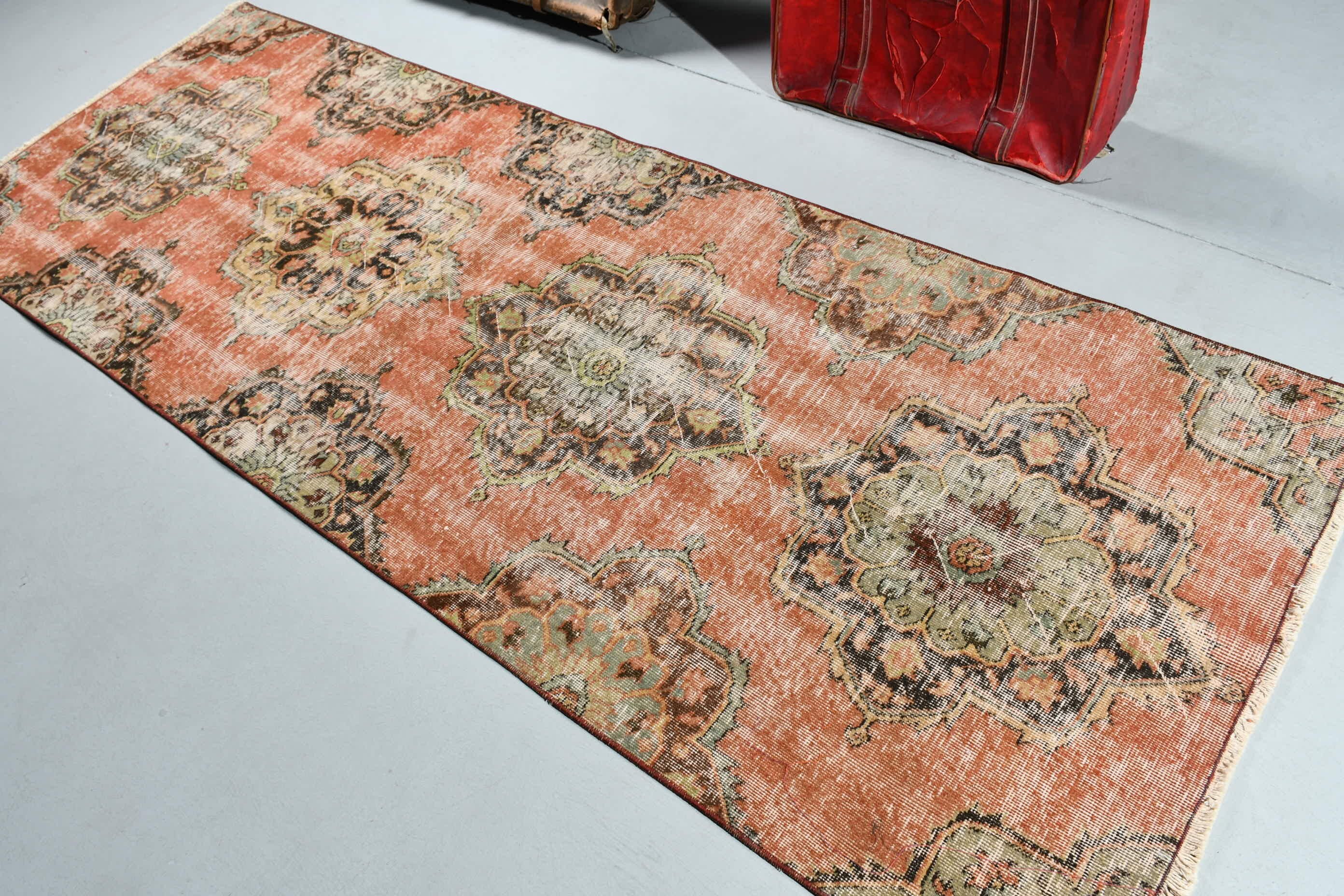 Vintage Halı, Havalı Halı, Fas Halısı, 3,2x9 ft Runner Halıları, Mutfak Halıları, Türk Halısı, Kırmızı Yer Halıları, Koridor Halıları, Merdiven Halıları