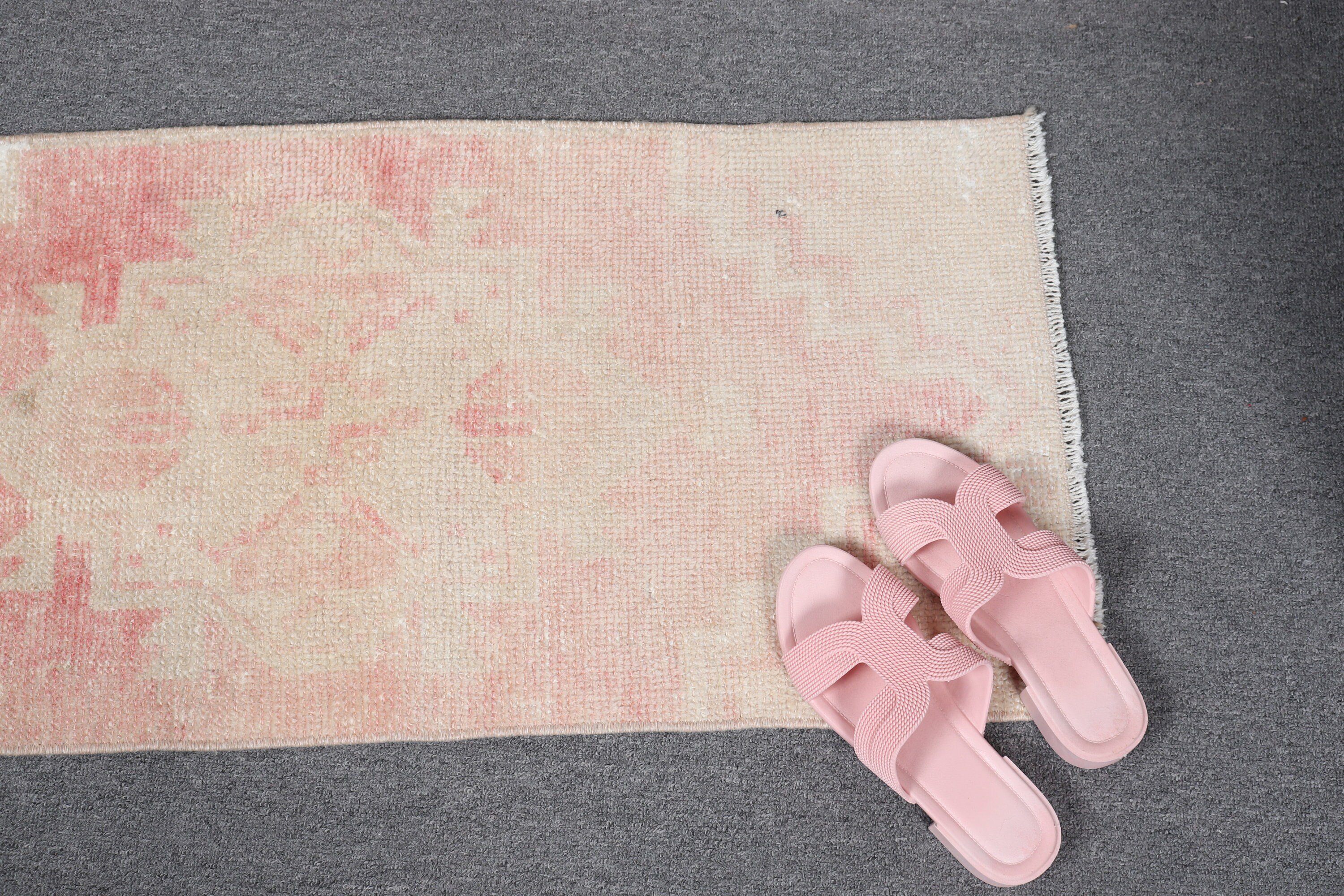 Wall Hanging Rug, Old Rugs, Vintage Rugs, Pink Home Decor Rug, Floor Rug, 1.4x3.2 ft Small Rug, Bedroom Rugs, Turkish Rugs