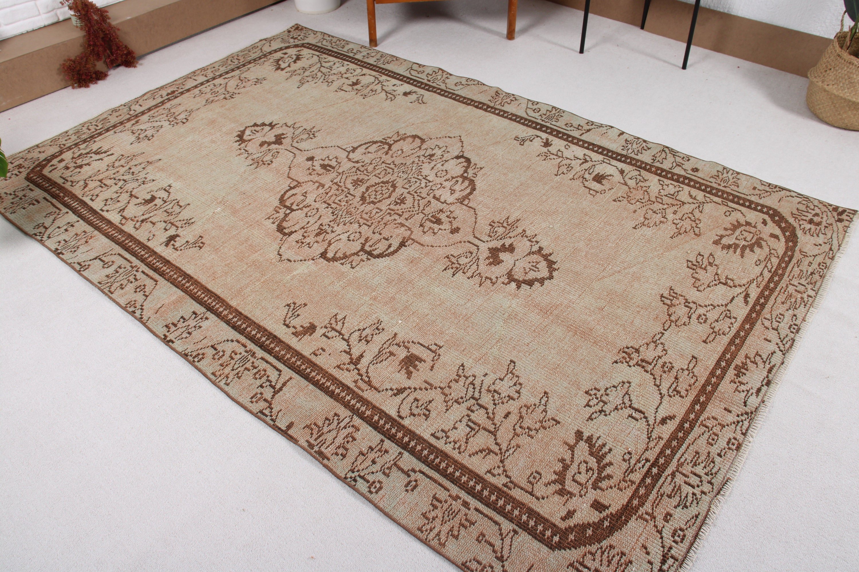 Vintage Halılar, 5.6x8.4 ft Büyük Halı, Türk Halıları, Kahverengi Nötr Halılar, Yemek Odası Halısı, Anadolu Halısı, Büyük Boho Halıları