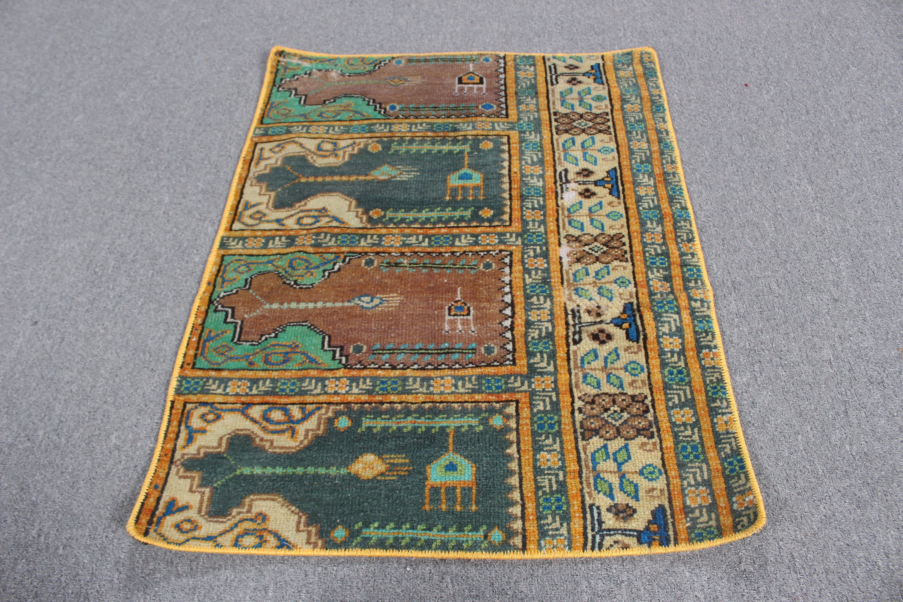 1.9x2.5 ft Küçük Halılar, Küçük Vintage Halı, Geometrik Halı, Oushak Halı, Sarı Mutfak Halıları, Eski Halılar, Türk Halısı, Banyo Halıları