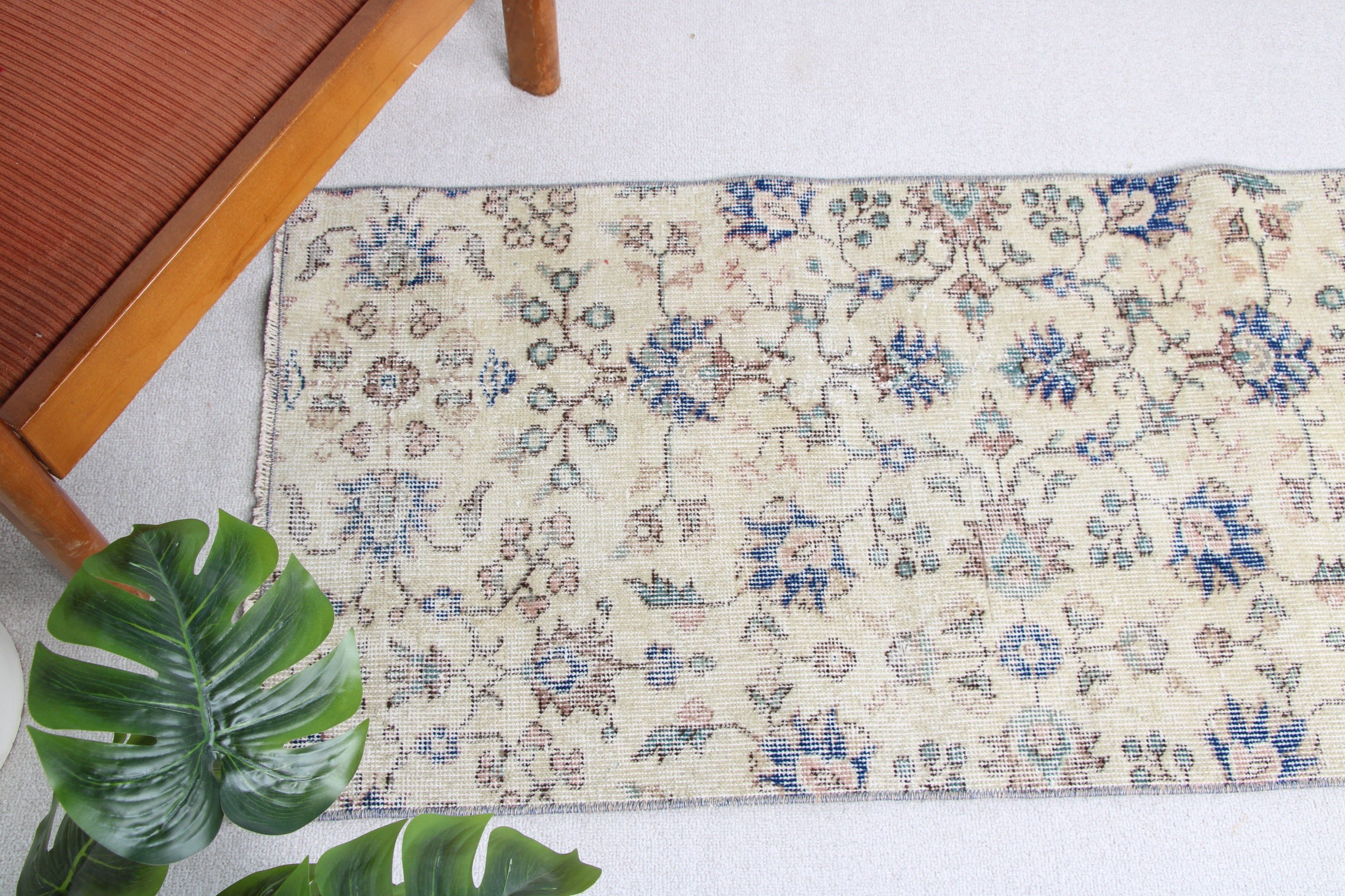 Türk Halıları, Banyo Halıları, Giriş Halıları, 2x3,8 ft Küçük Halı, Düz Dokuma Halılar, Bej Nötr Halılar, Vintage Halılar, El Yapımı Halı, Anadolu Halıları